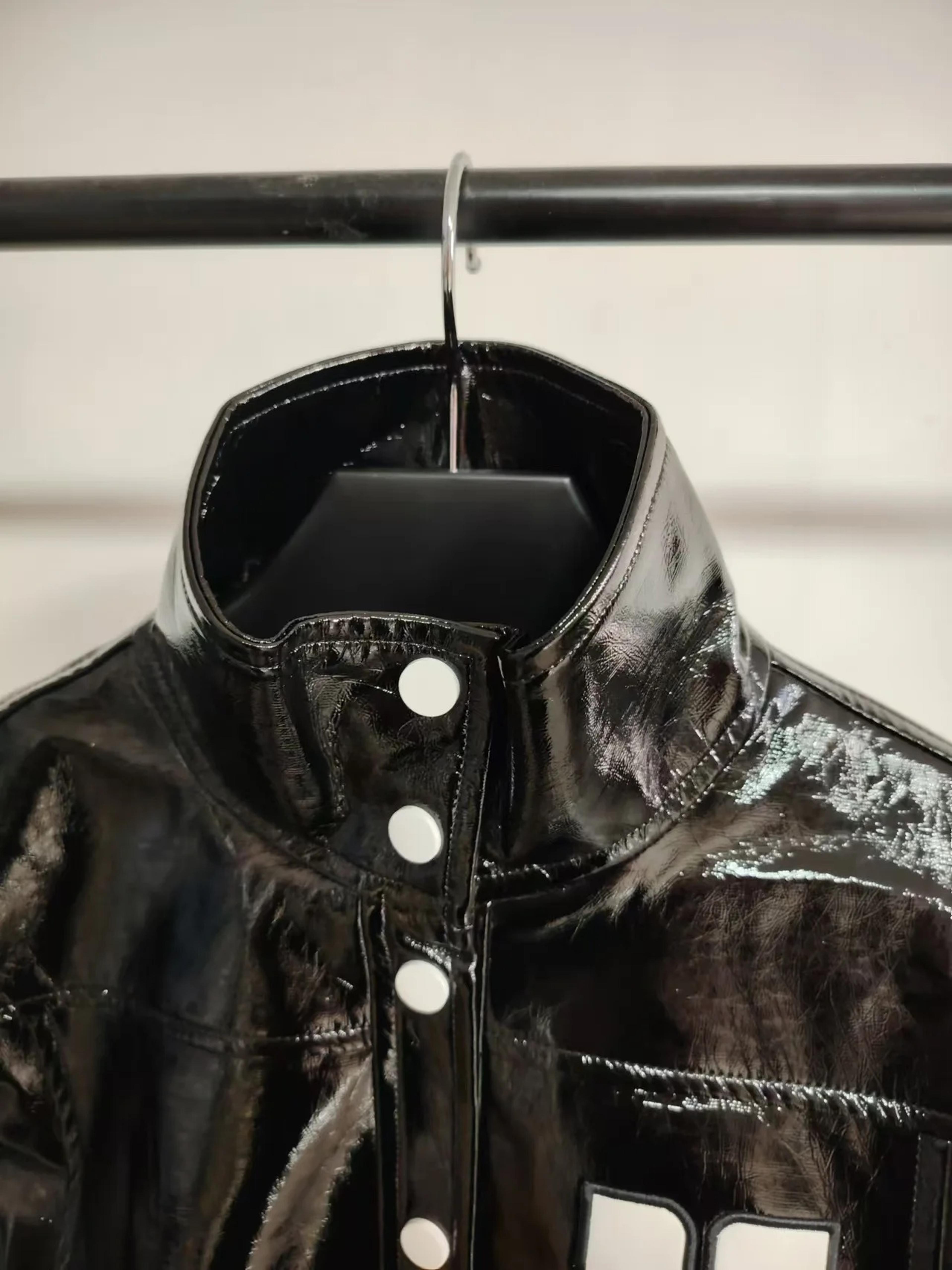 trendy moto short jacket, luxury french classic logo, embossed pu texture, shiny leather coat with flip collar