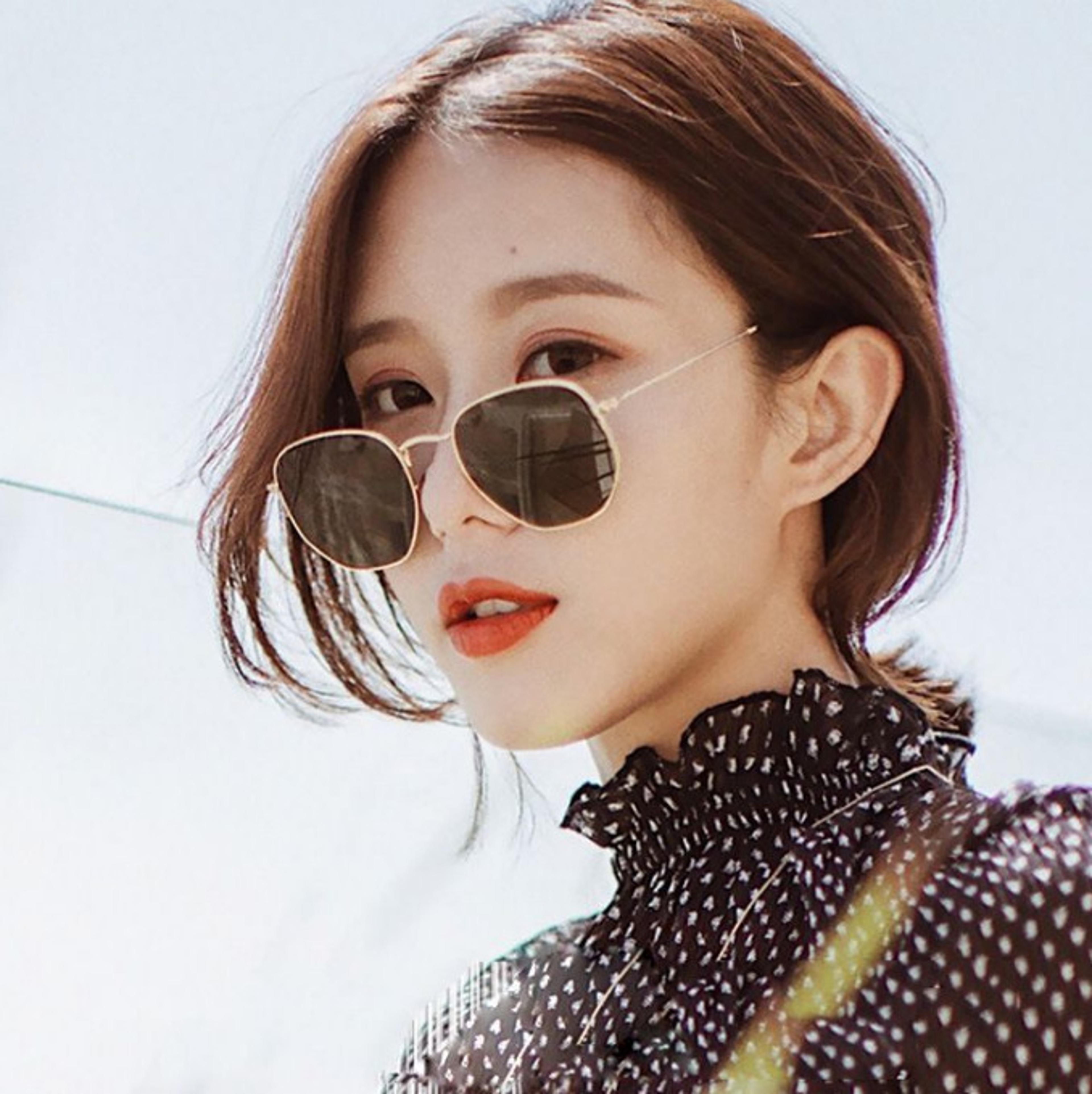 premium retro round metal frame sunglasses vintage style shades for men & women