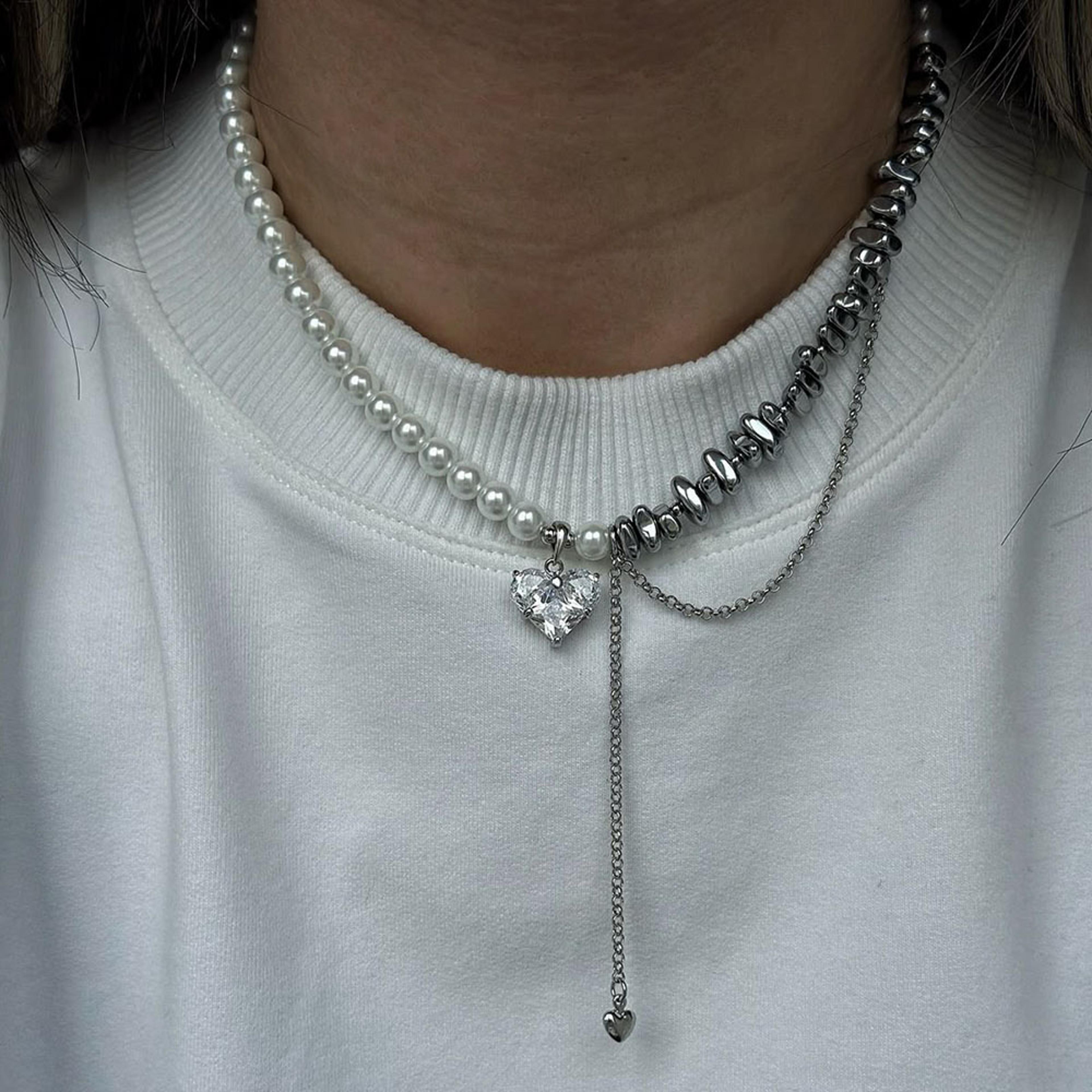 vintage heart pendant necklace with pearl choker & zircon tassel charm for women
