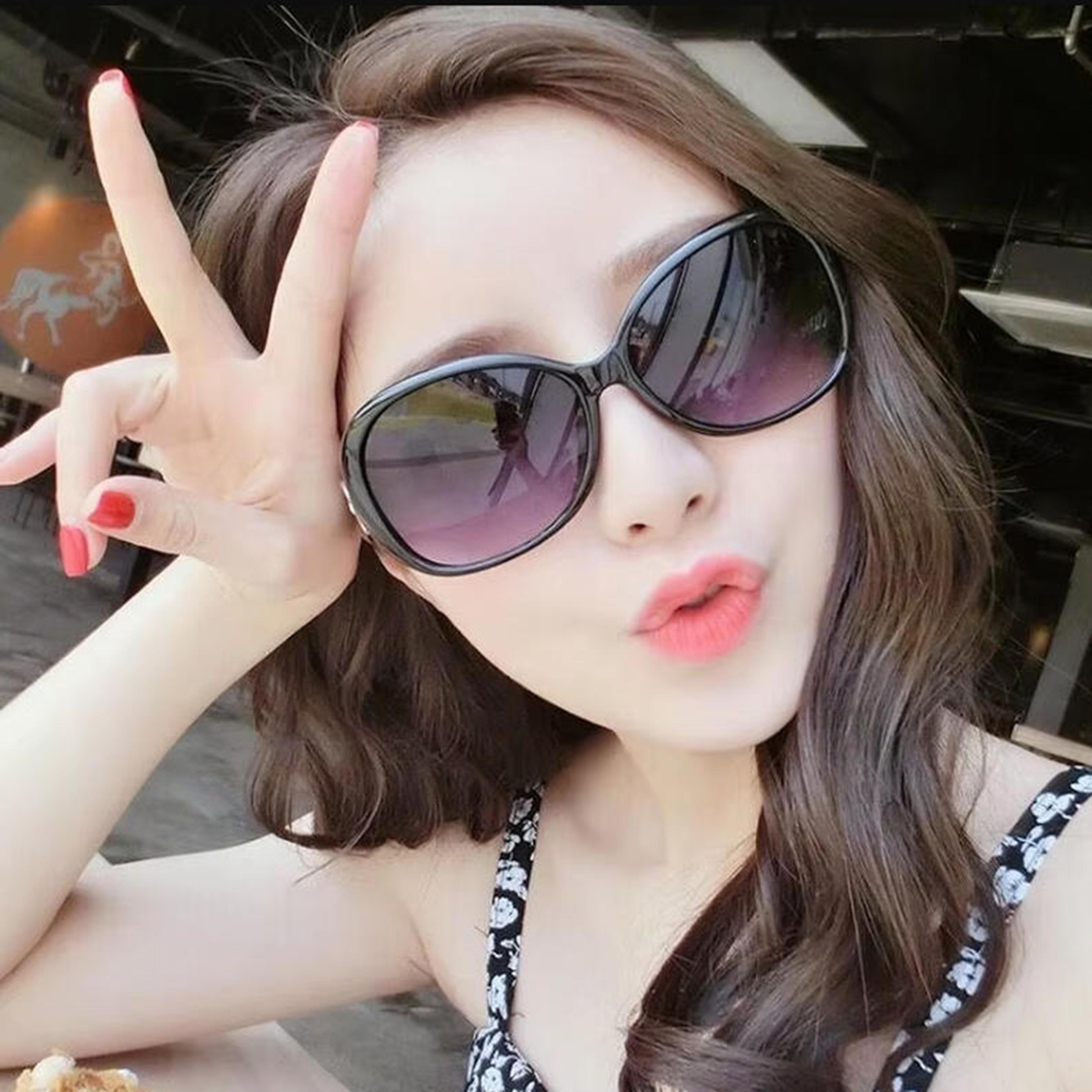 oversized gradient lens fashion sunglasses