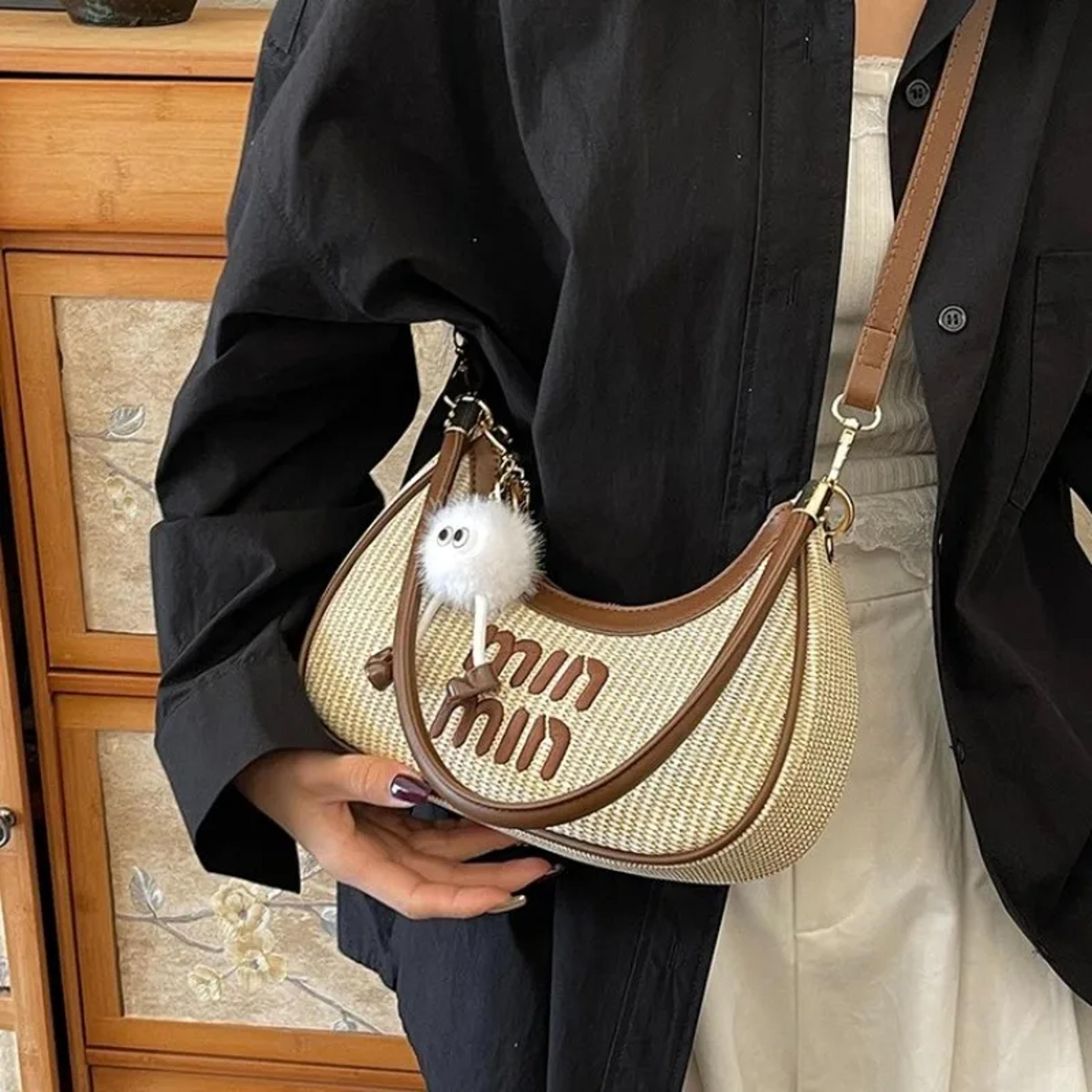 timeless chic diaper bag: stylish one shoulder mommy bag for daily parenting and work