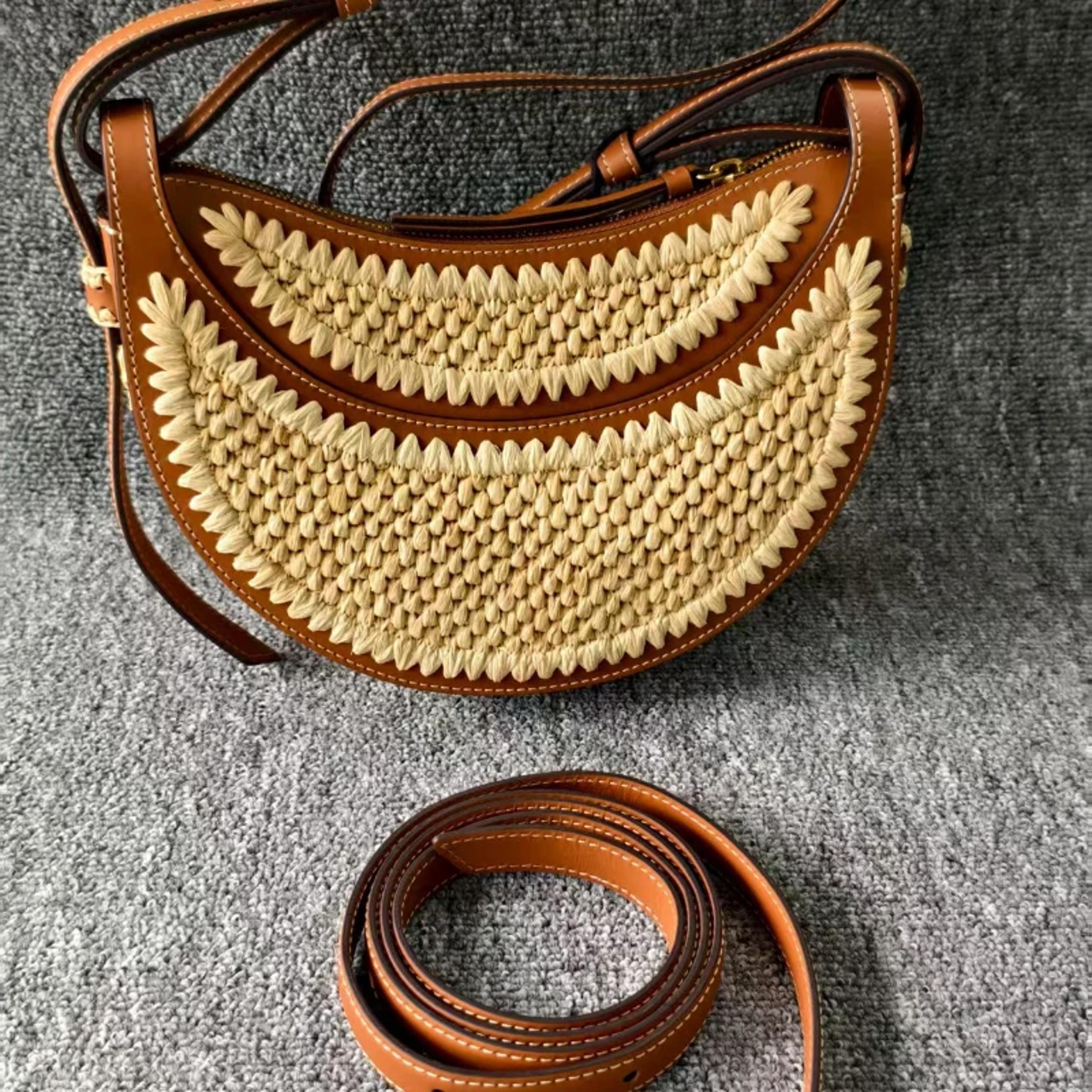 premium french niche design crescent shoulder bag elegant saddle bag and versatile crossbody handbag for women
