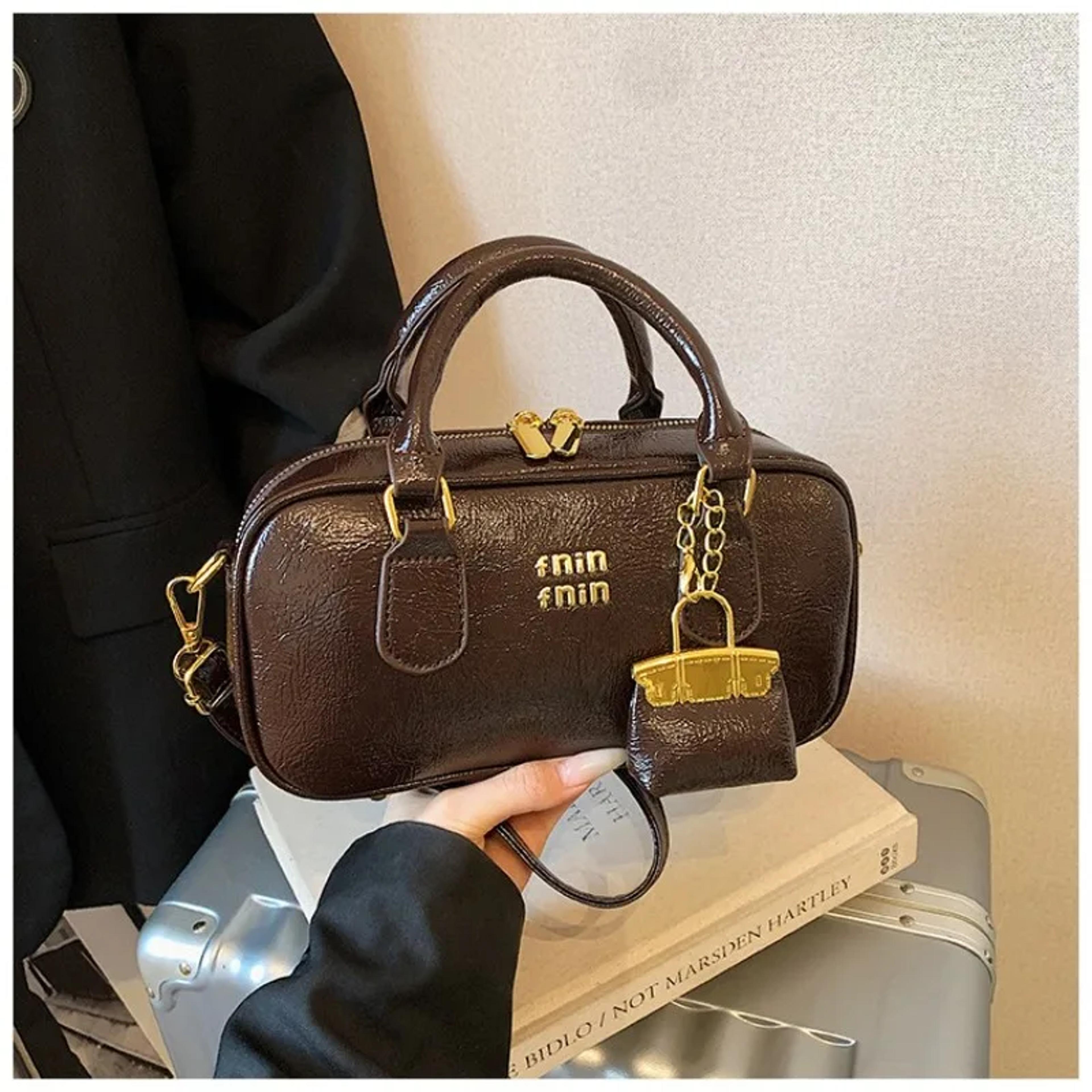 luxury designer diaper bag – large capacity leather tote & minimalist shoulder bag for modern moms