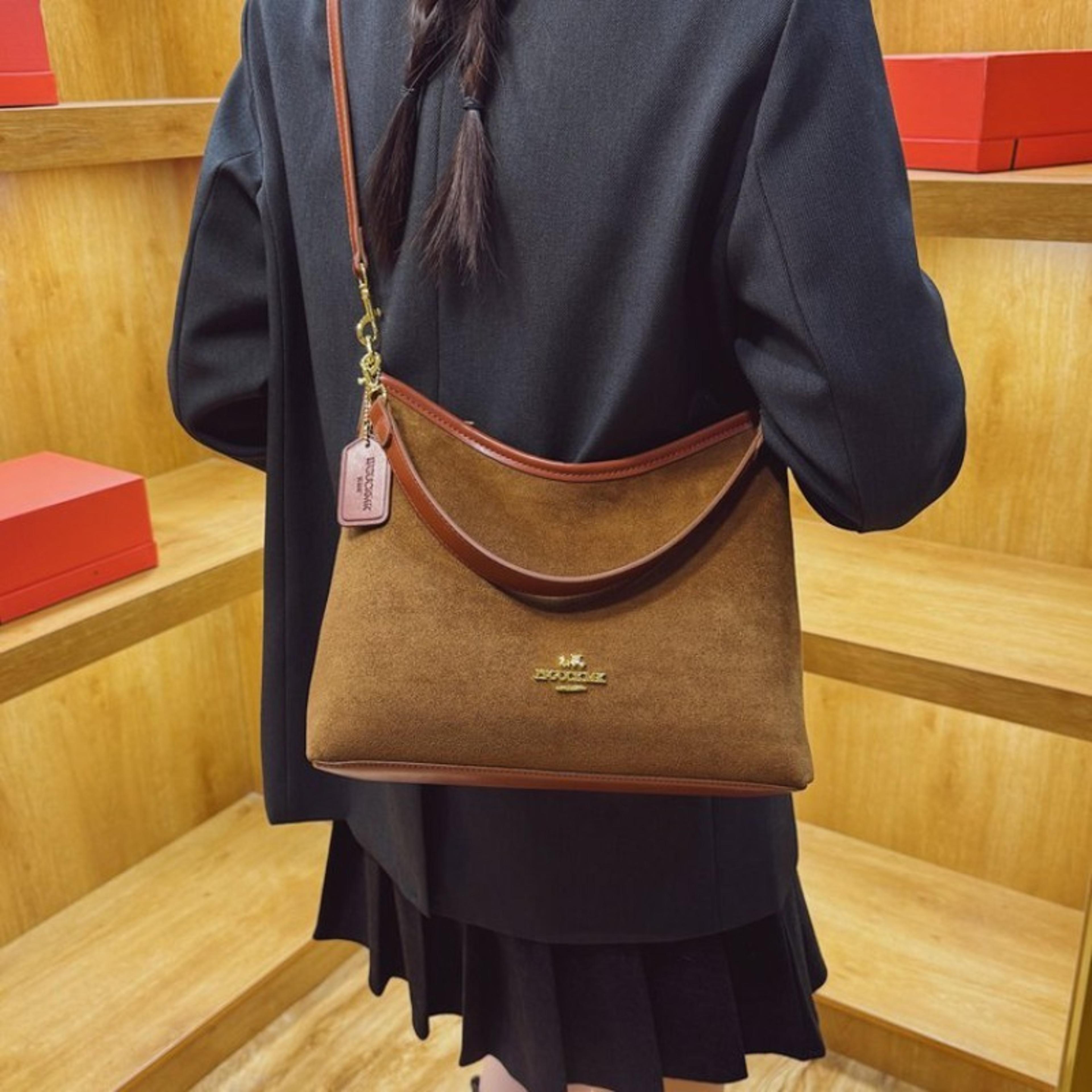 premium retro large capacity crossbody bag elegant vintage commuter shoulder bag