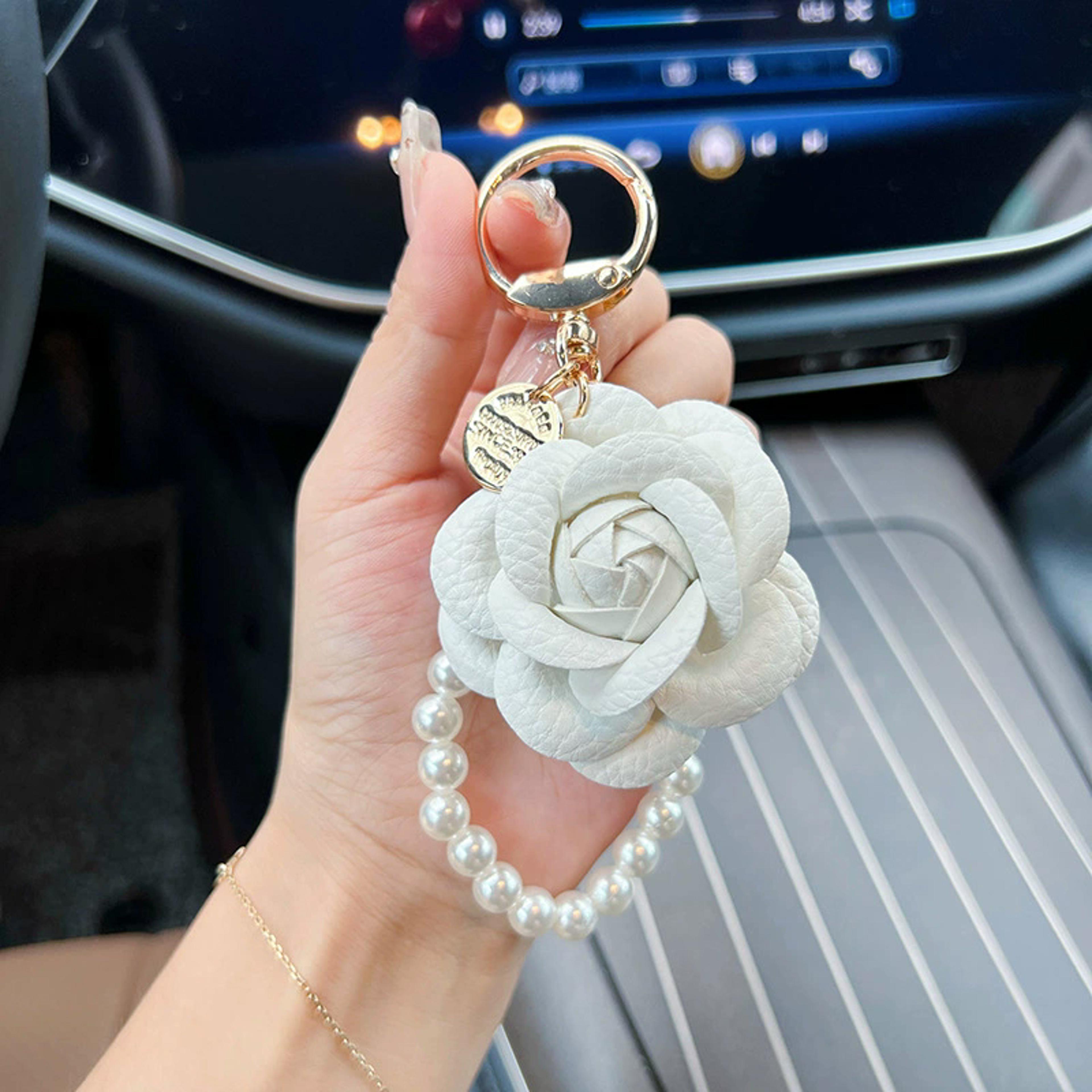 elegant camellia flower pearl chain keychain for handbags and car keys