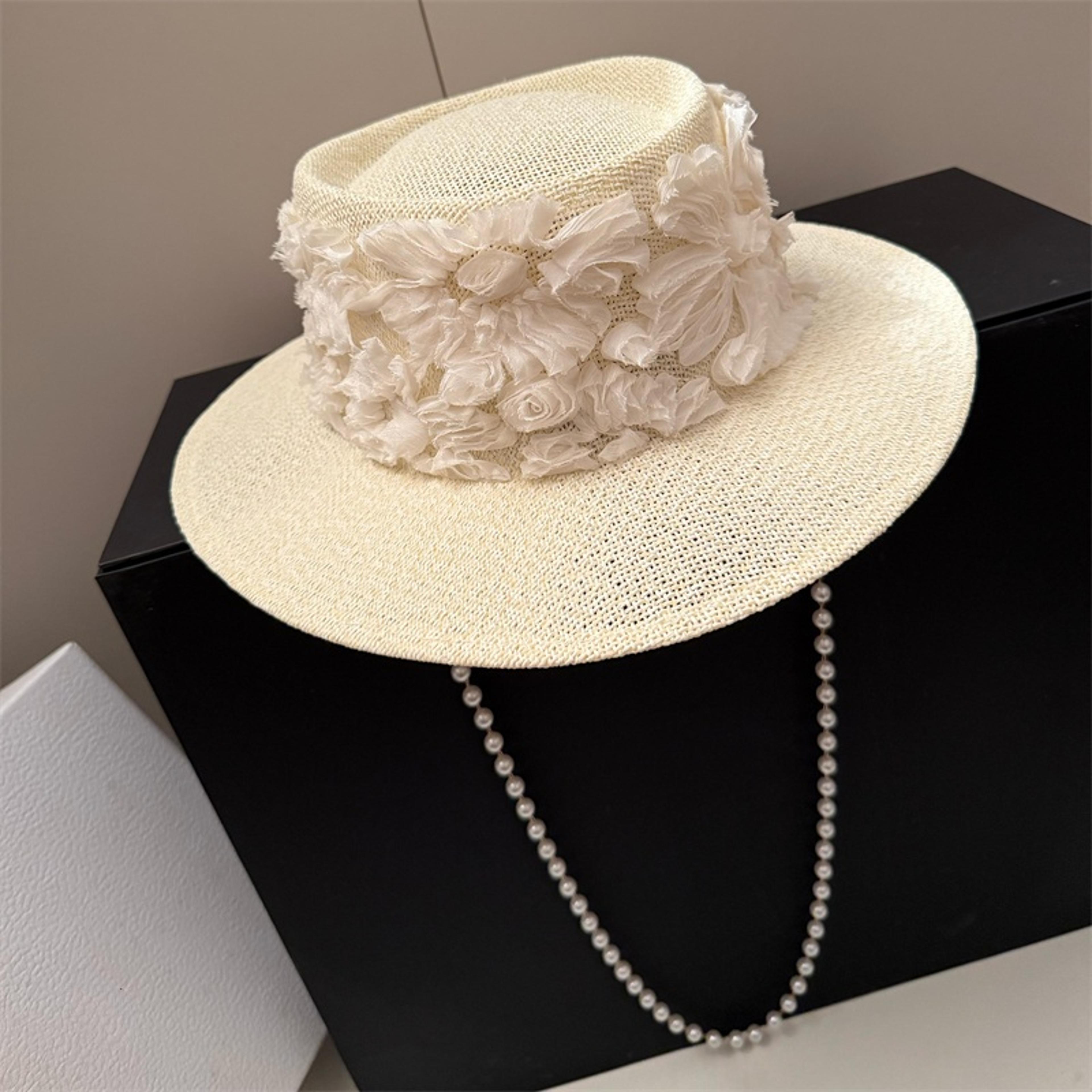 women's summer straw hat with lace flower and pearl chain