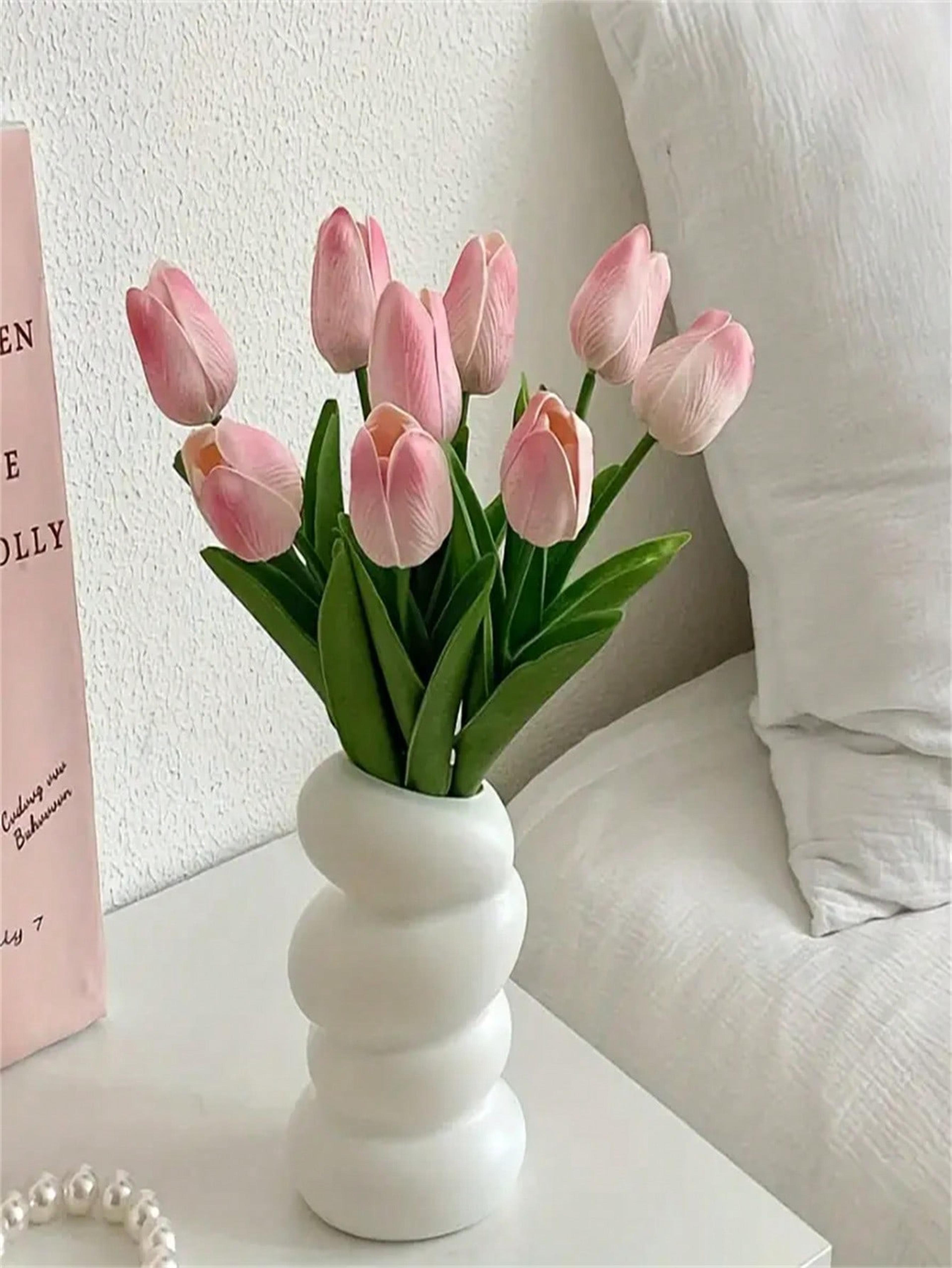 set of realistic artificial tulips for home and anniversary decoration