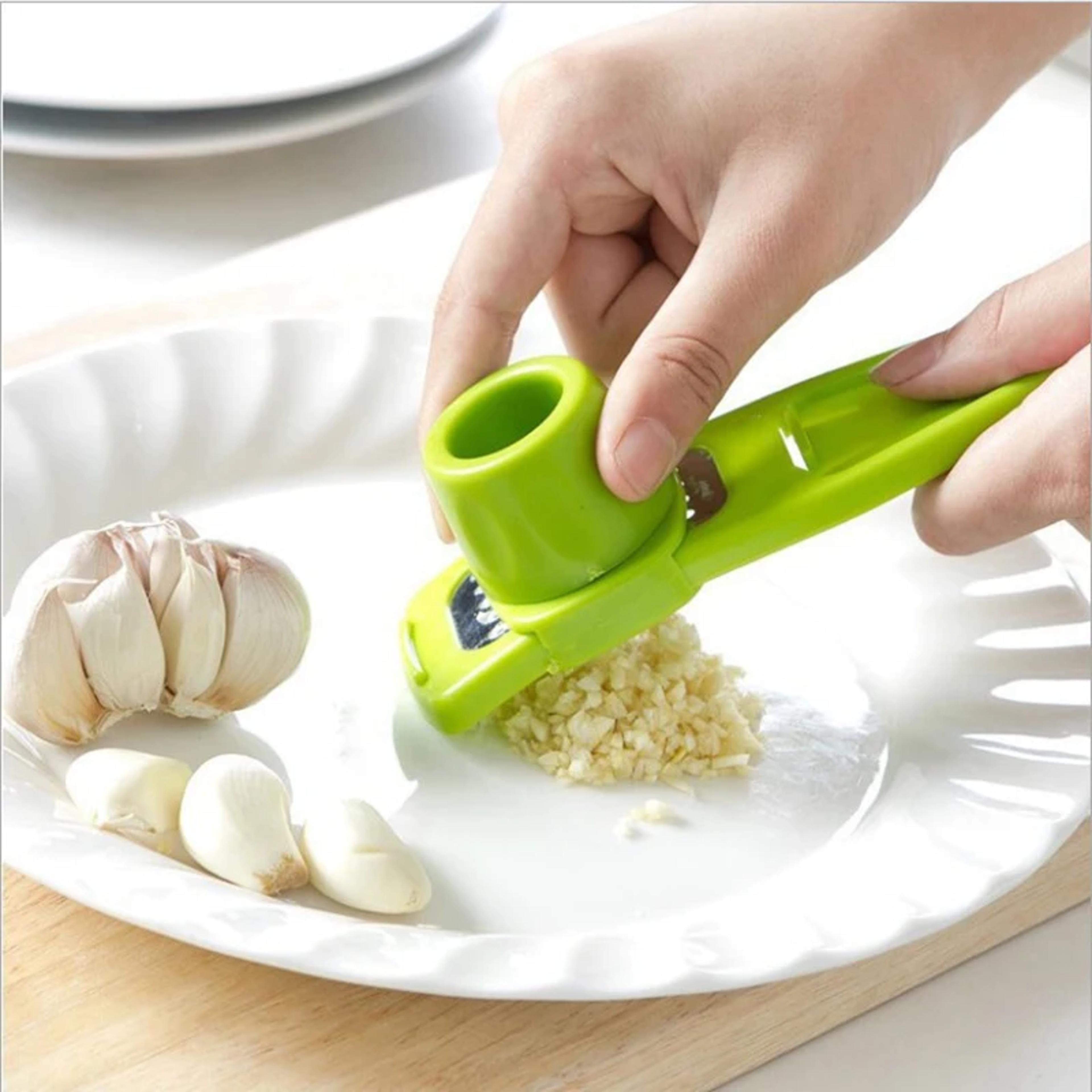 mini manual garlic grinder – compact kitchen tool for easy garlic mashing