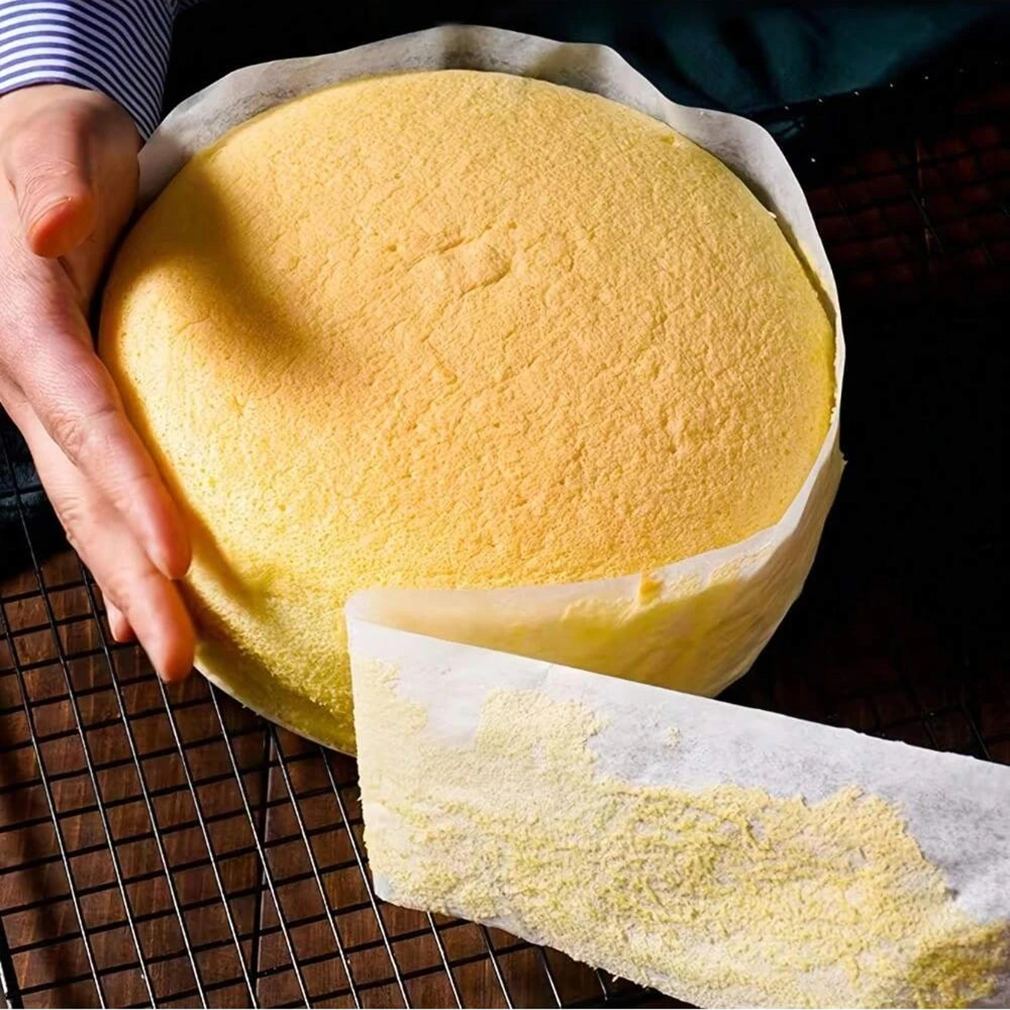 non-stick baking paper for microwave, oven, bbq, and air fryers - cake & biscuit liner