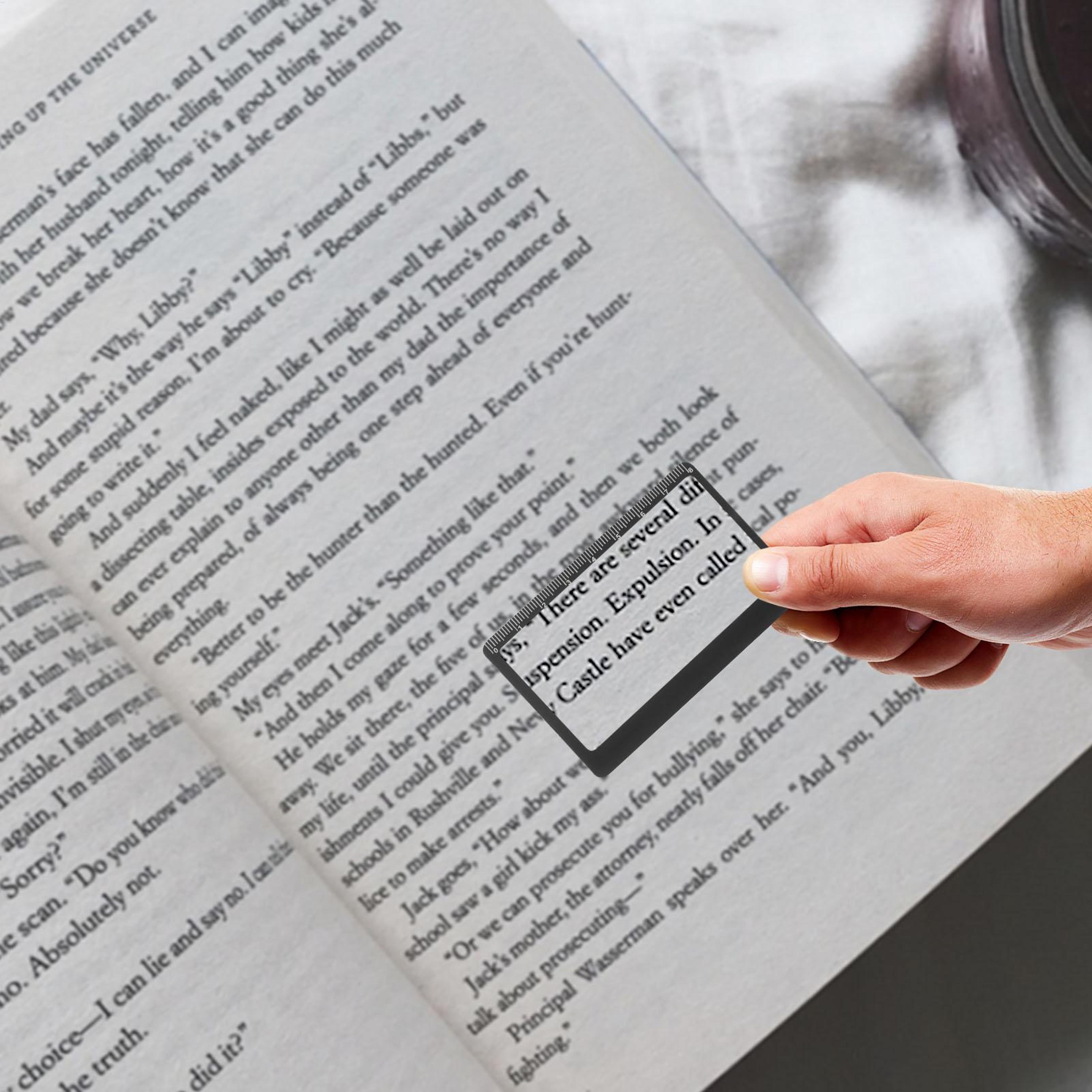 magnifying glass ultra thin, portable card size magnifier with pvc transparent lens and scale