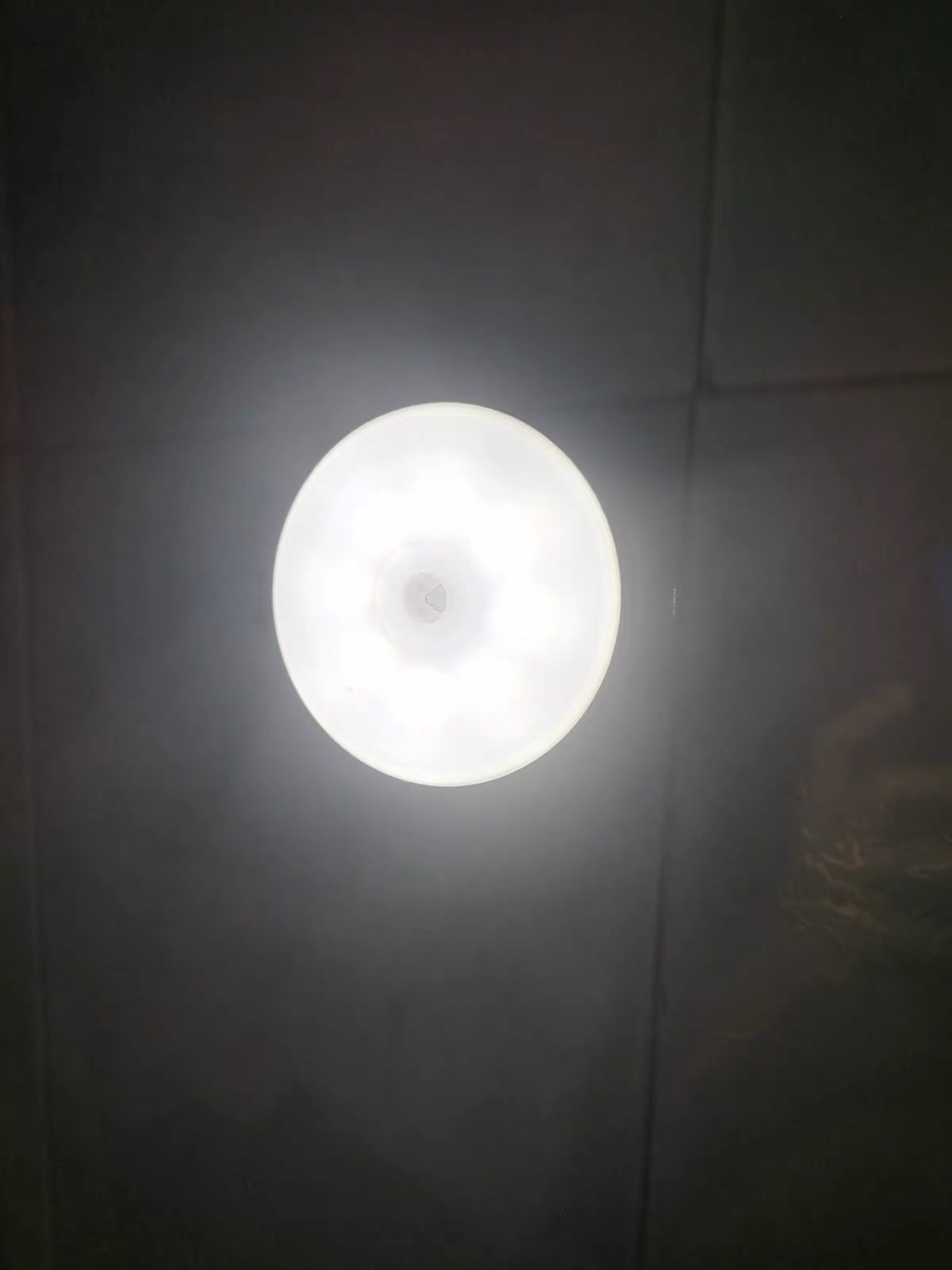 rechargeable motion sensor light wireless led under cabinet lighting