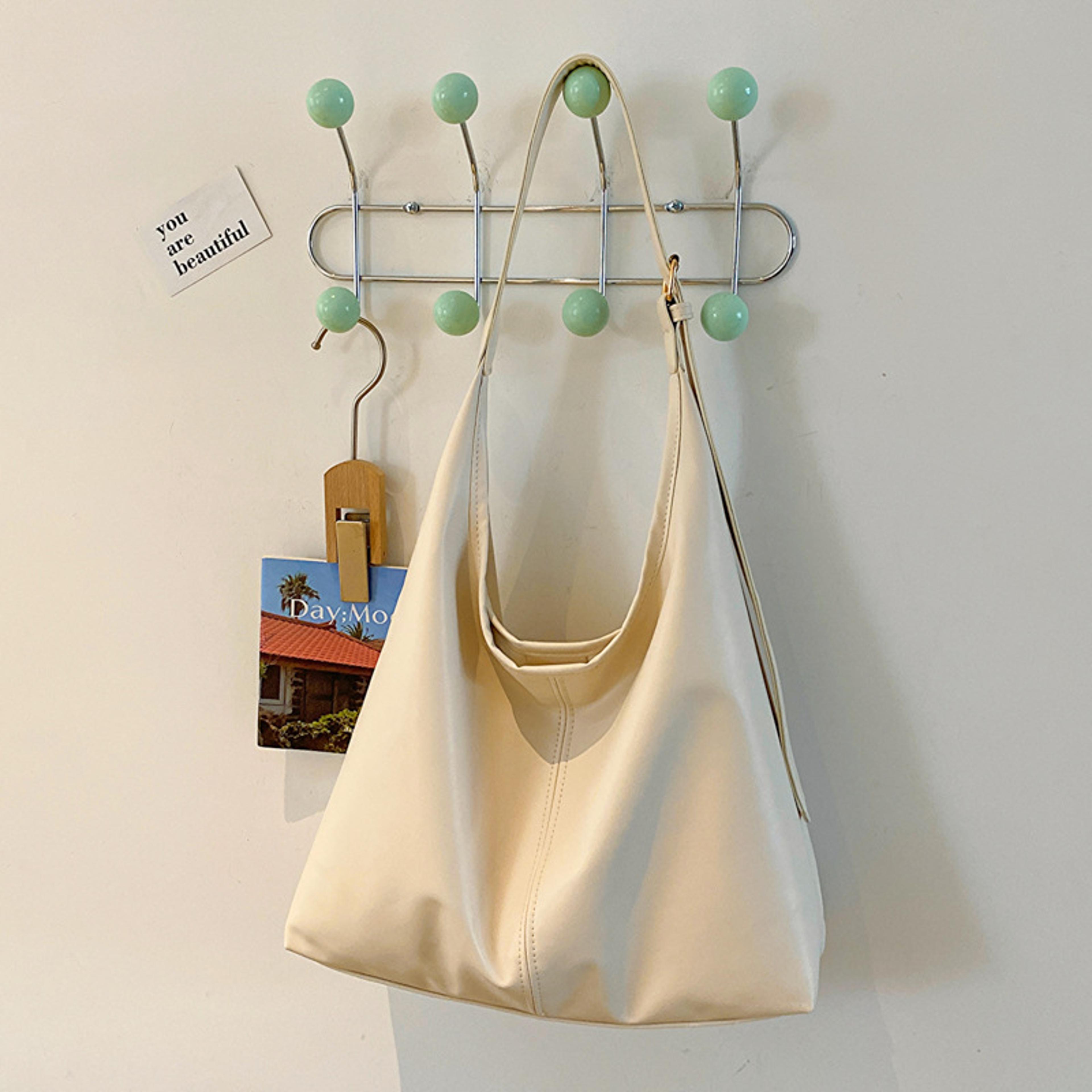 everyday large capacity faux leather hobo bag with adjustable shoulder strap