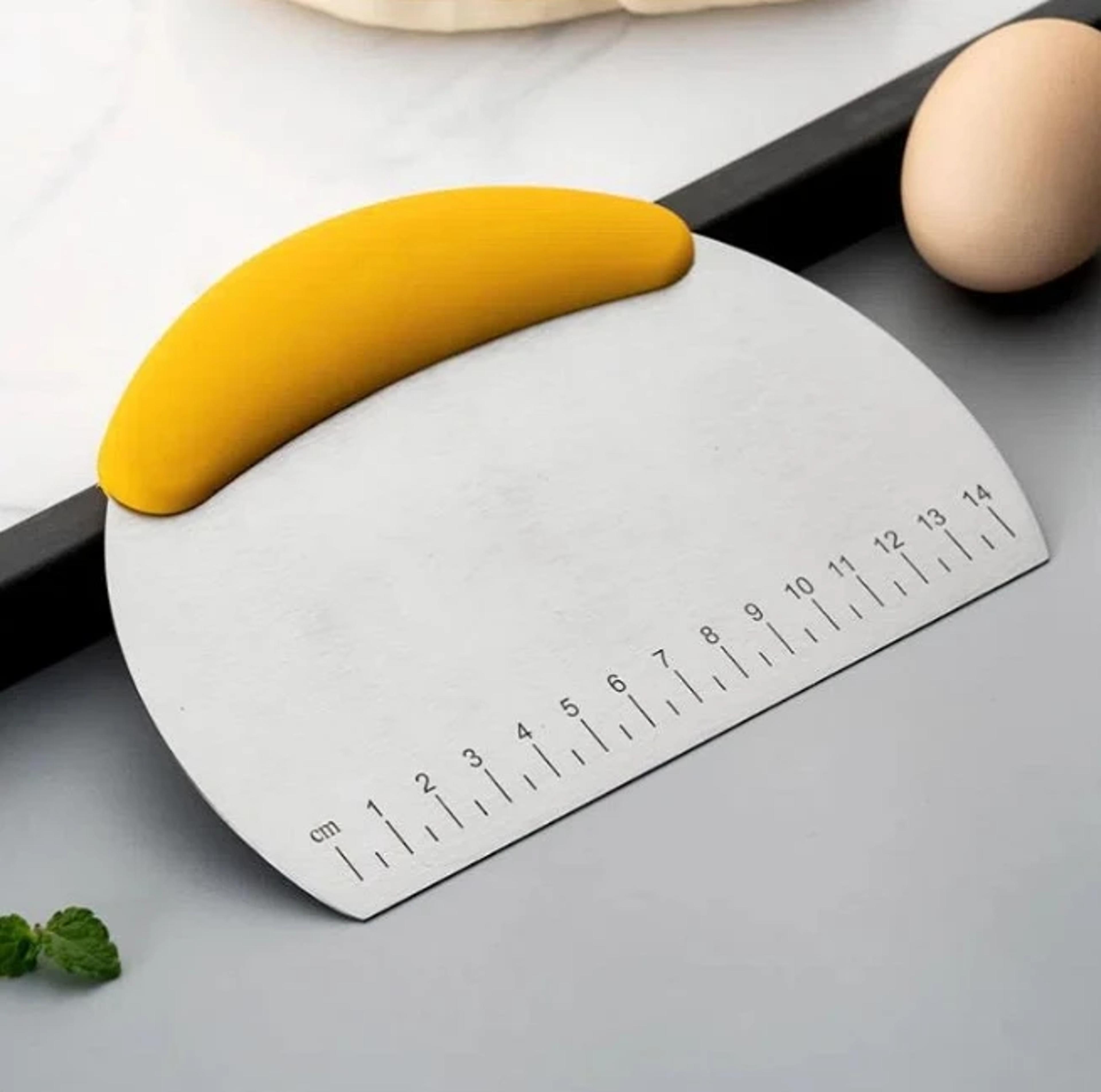 stainless steel dough scraper and bench scraper with measuring scale for pastry pizza and bread
