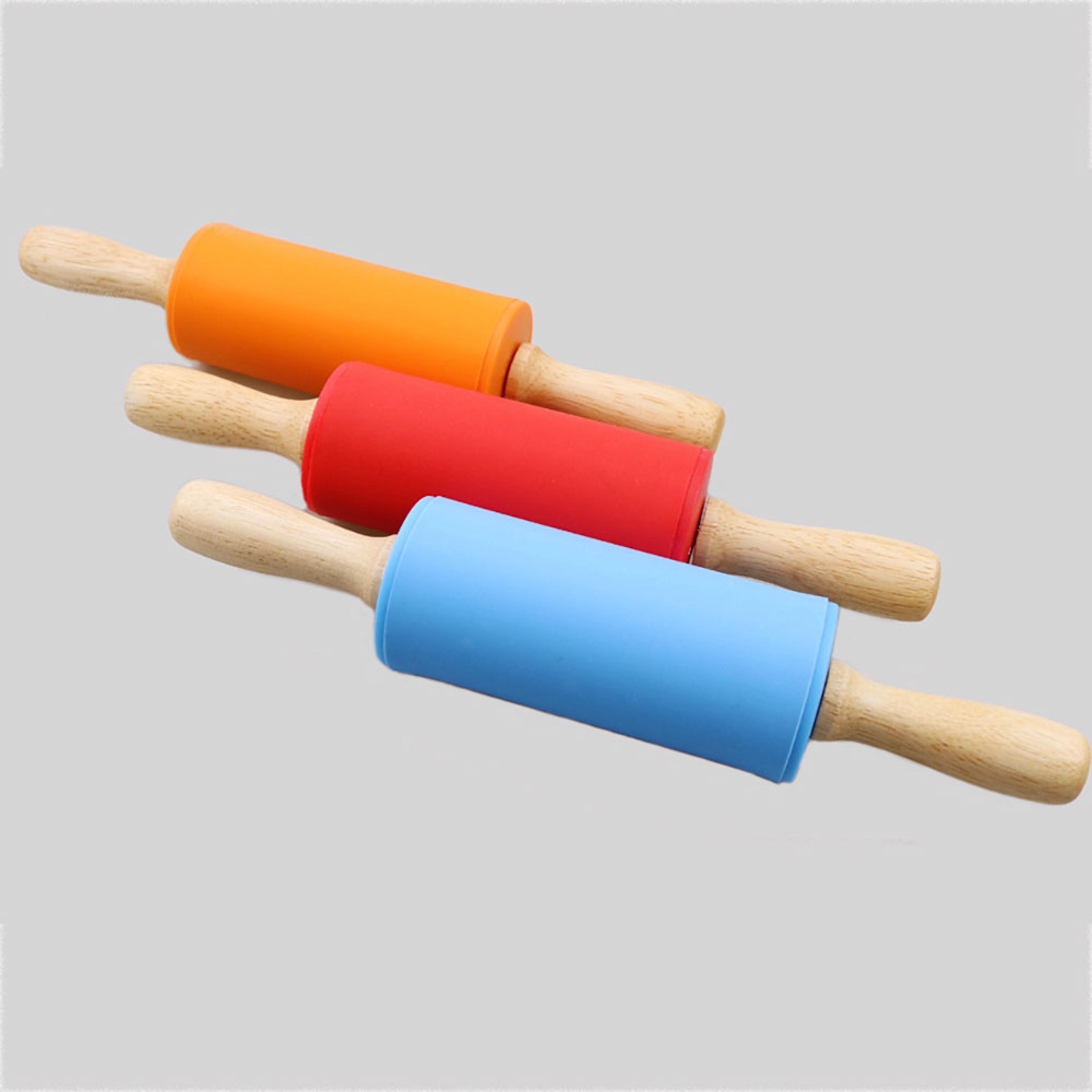silicone non stick rolling pin with wooden handles for dough pastry and fondant