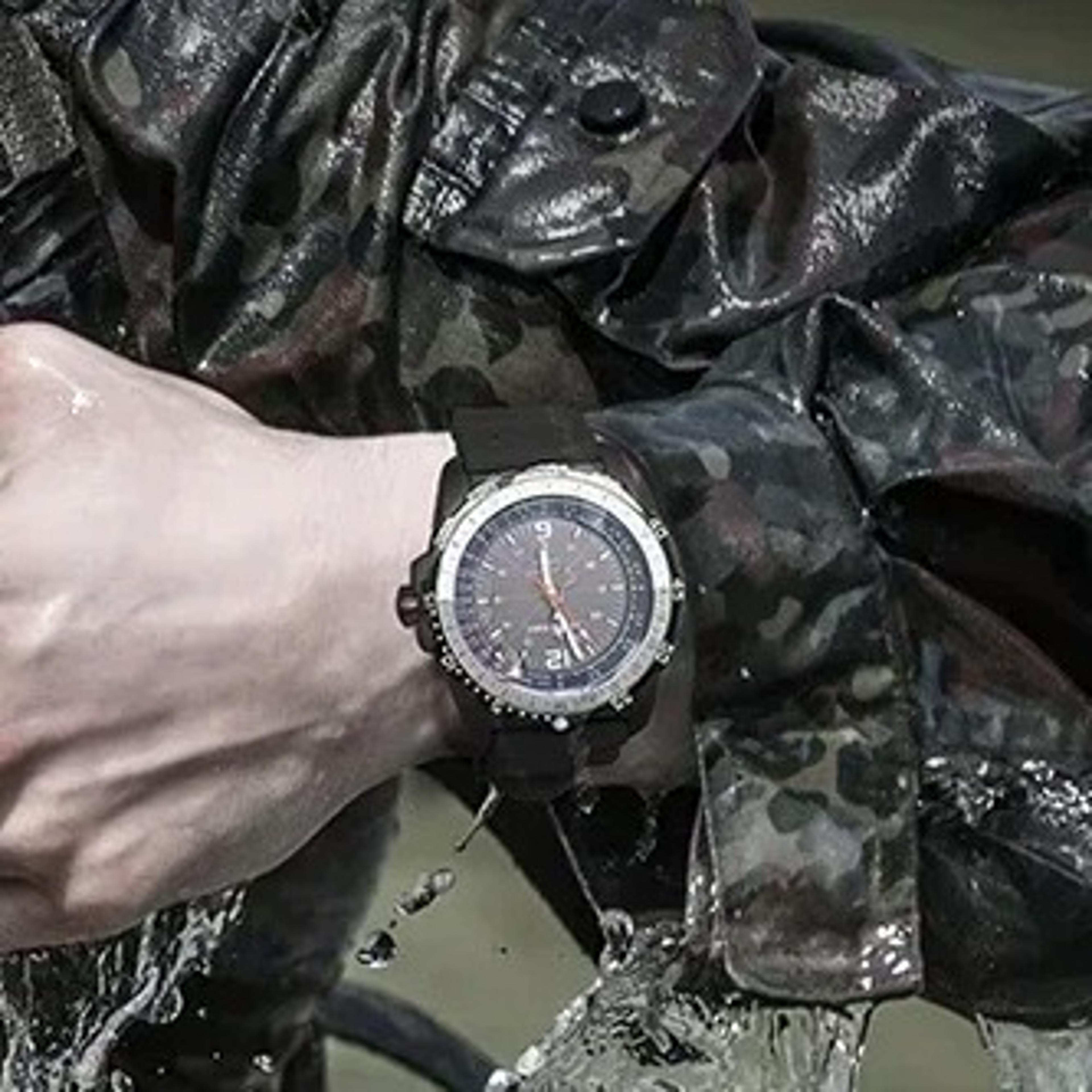 solar powered watch for men 50m waterproof outdoor military watch