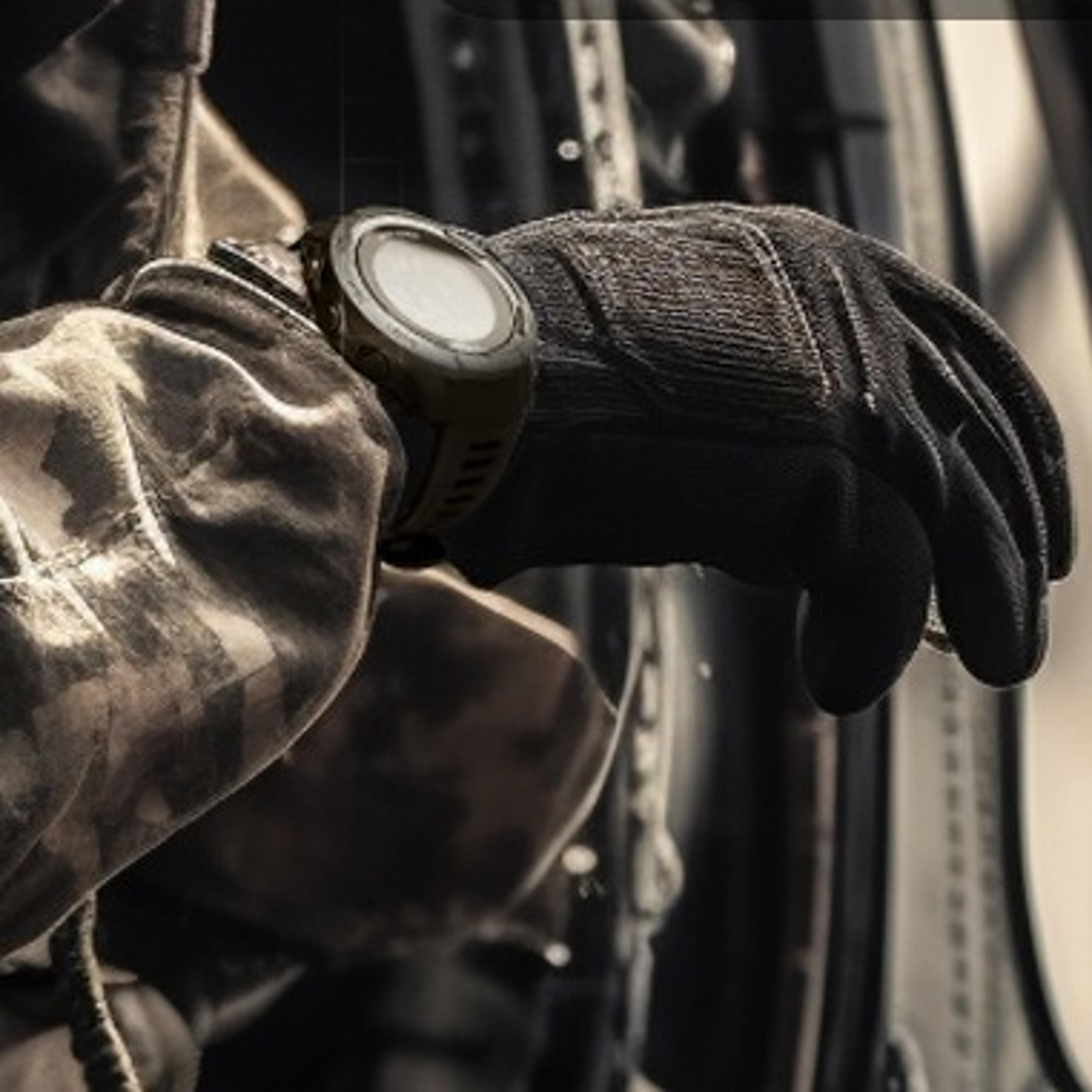 outdoor sports watch with altimeter compass barometer and carbon fiber case