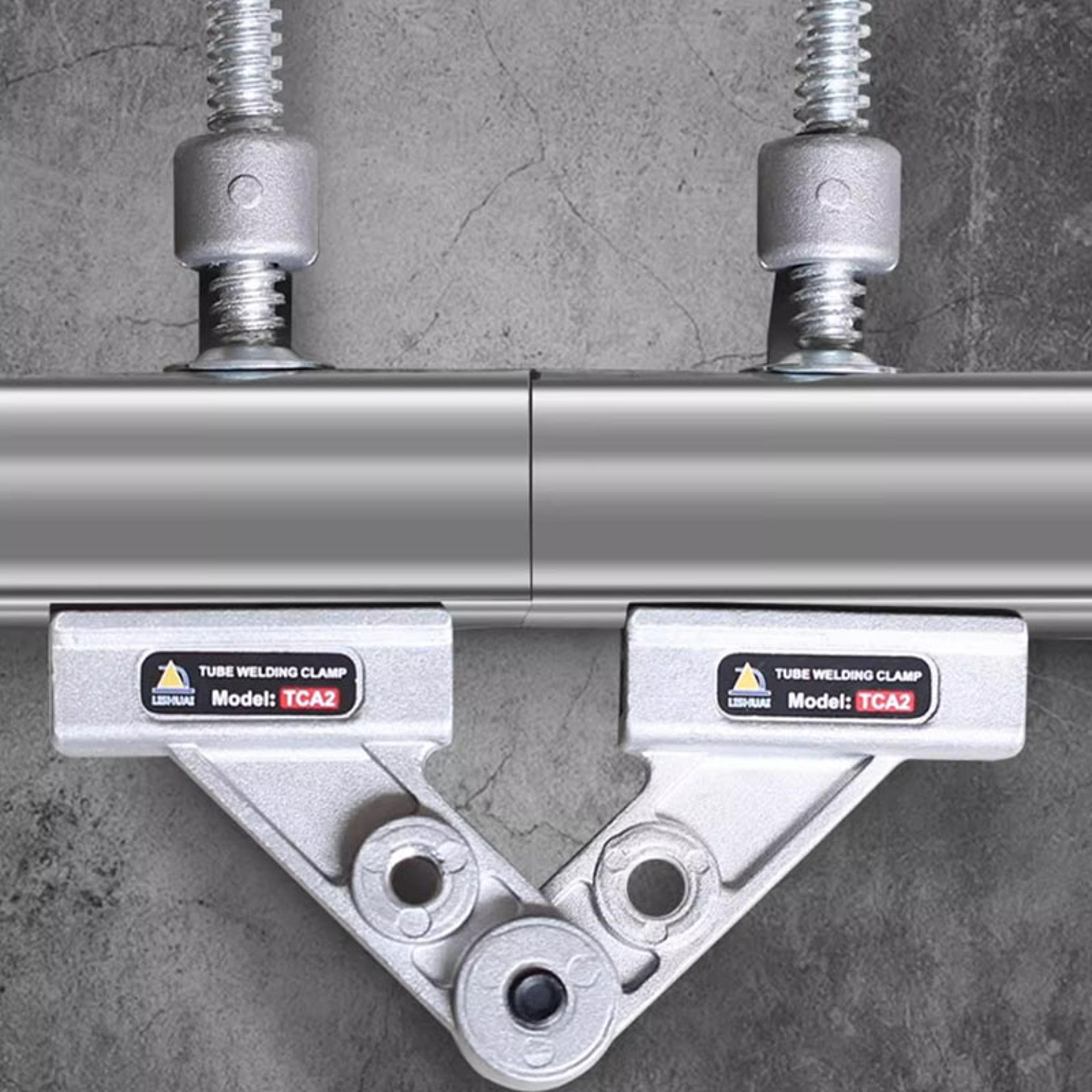 adjustable right angle clamp for woodworking and welding