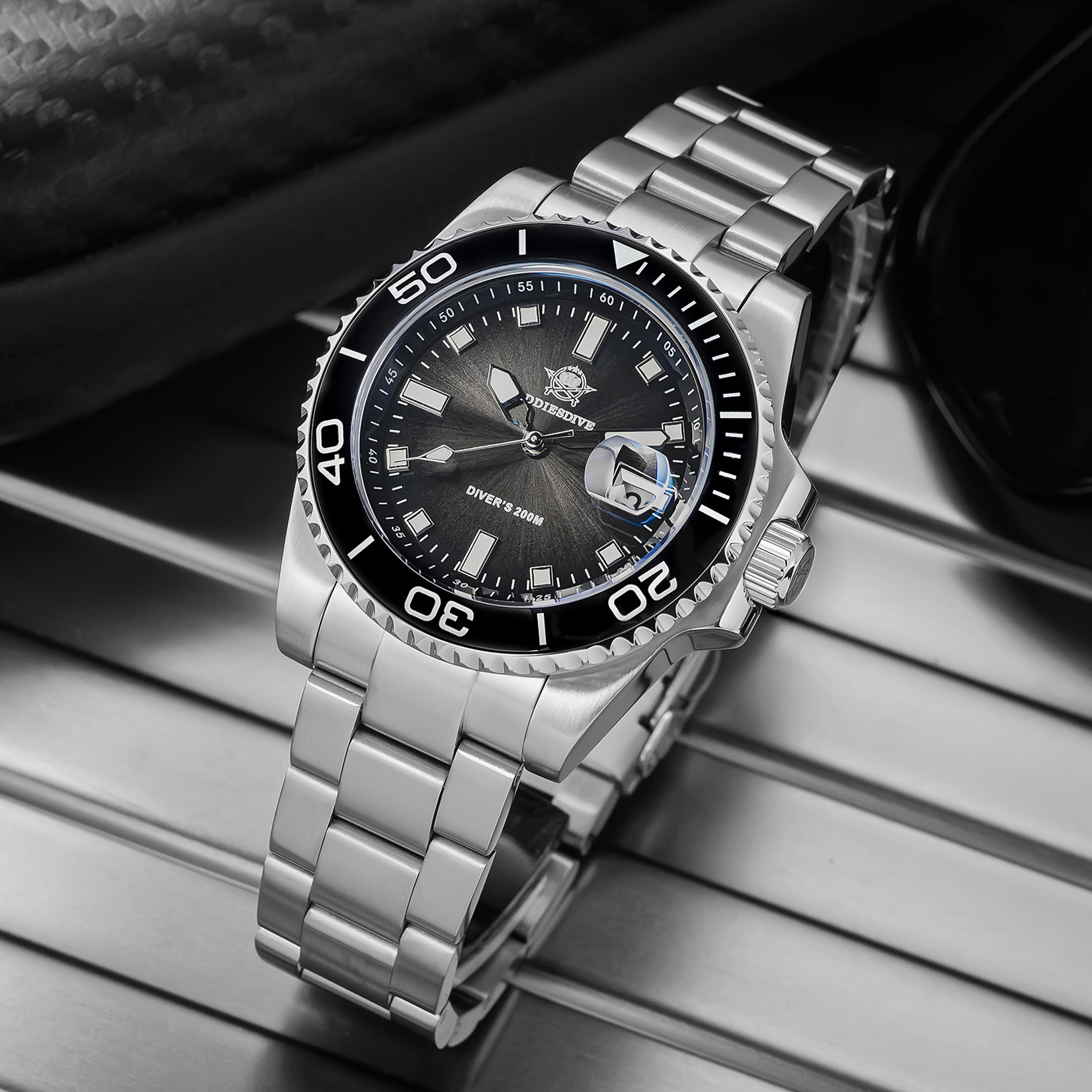 mens dive watch with lume and stainless steel bracelet