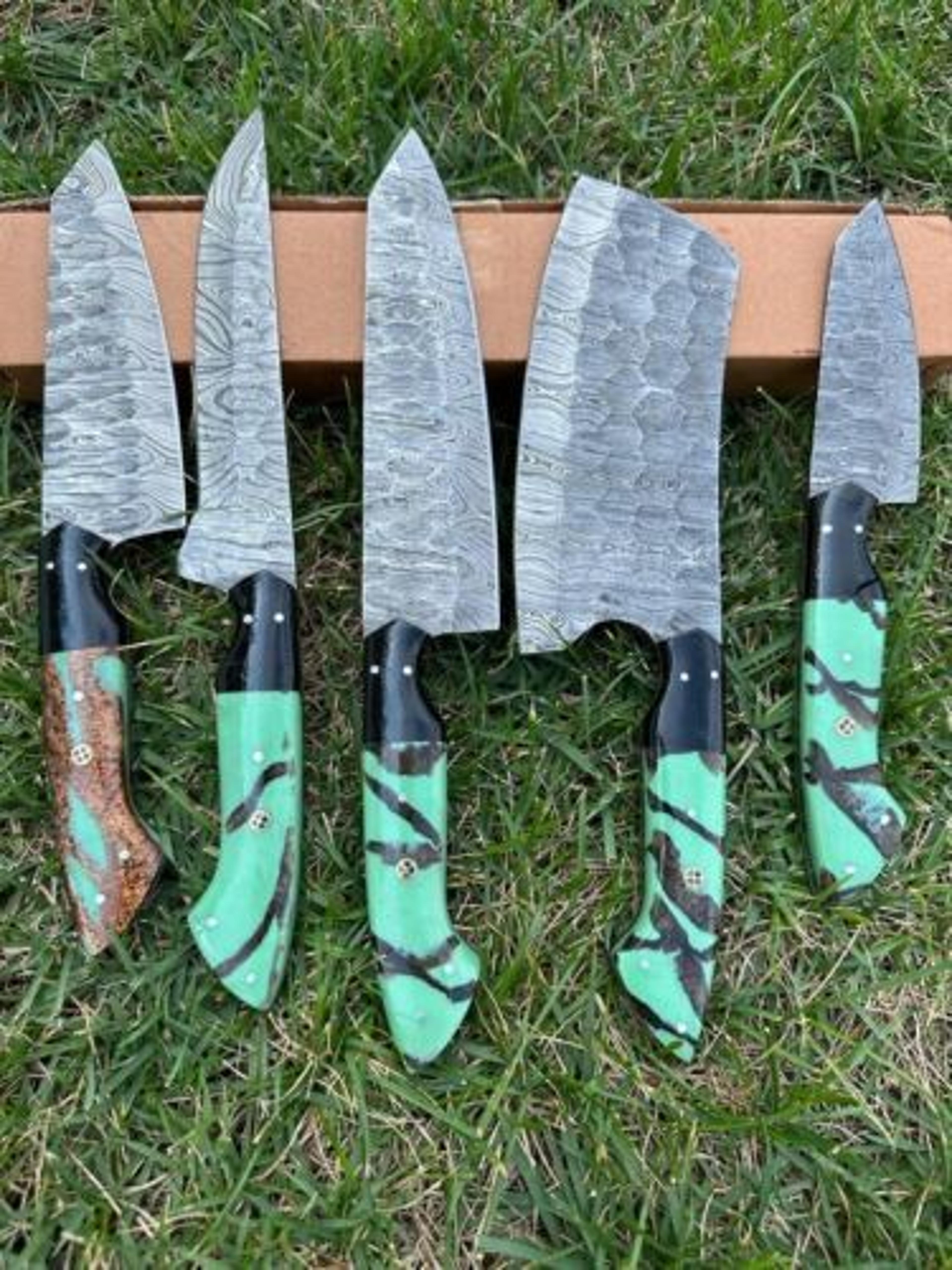custom handmade damascus steel chef knife set | 5-piece full tang kitchen cutlery with wooden handle