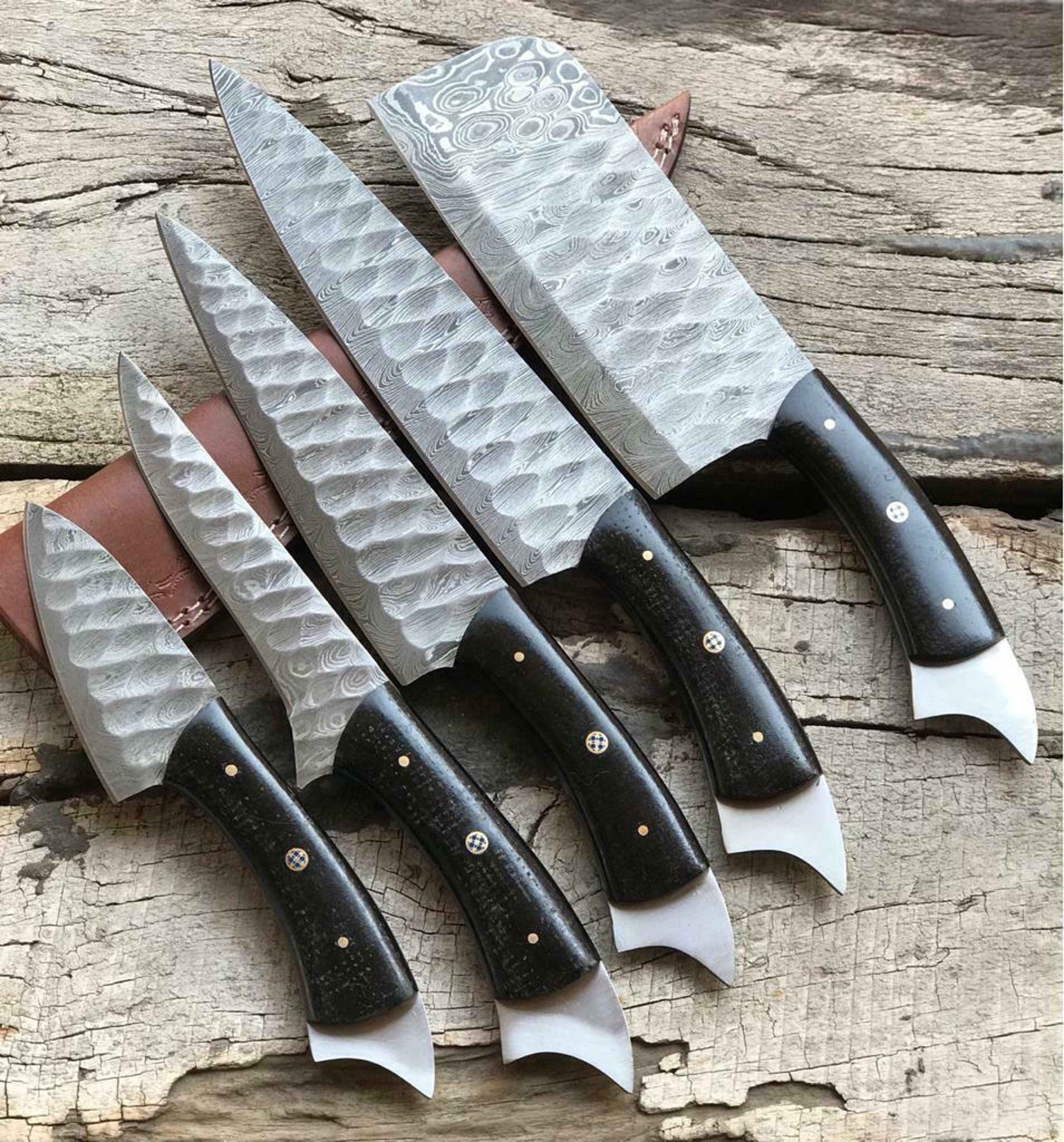 handmade twist damascus steel chef knife set | professional kitchen knives