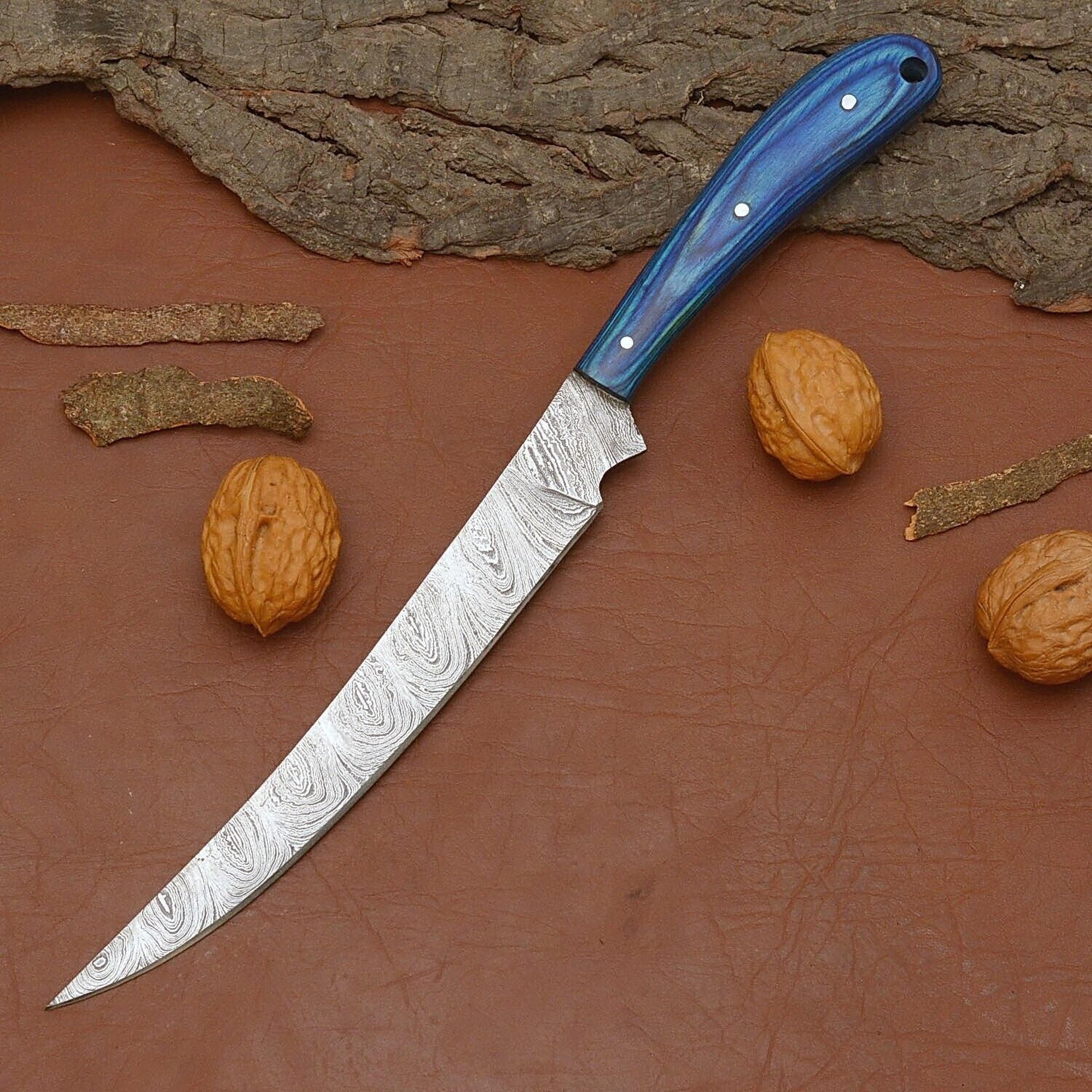 handcrafted damascus steel cooking knife – elegant wooden handle design