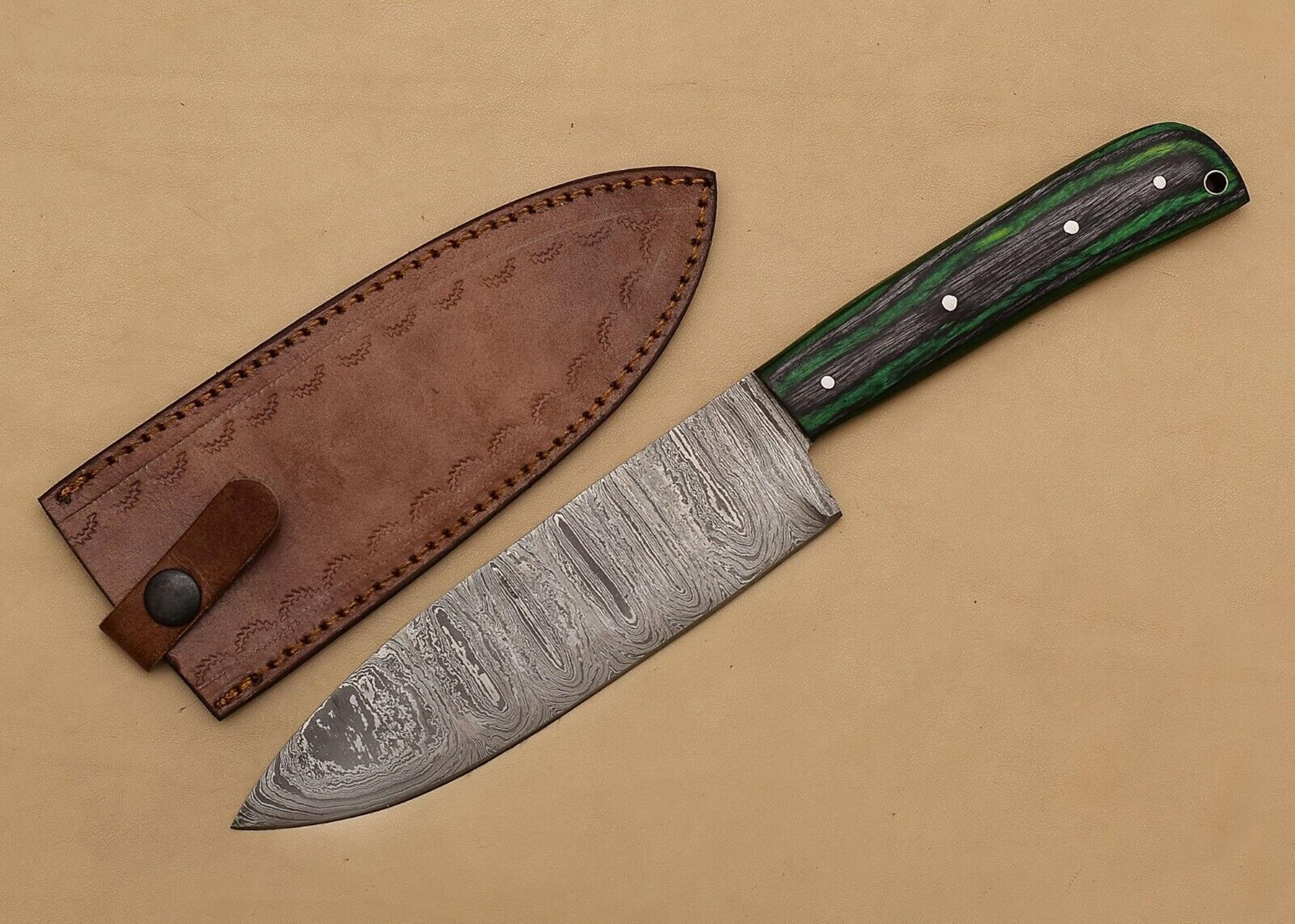 high-quality handmade damascus steel knife – 7" fillet blade & wooden grip for precision cutting