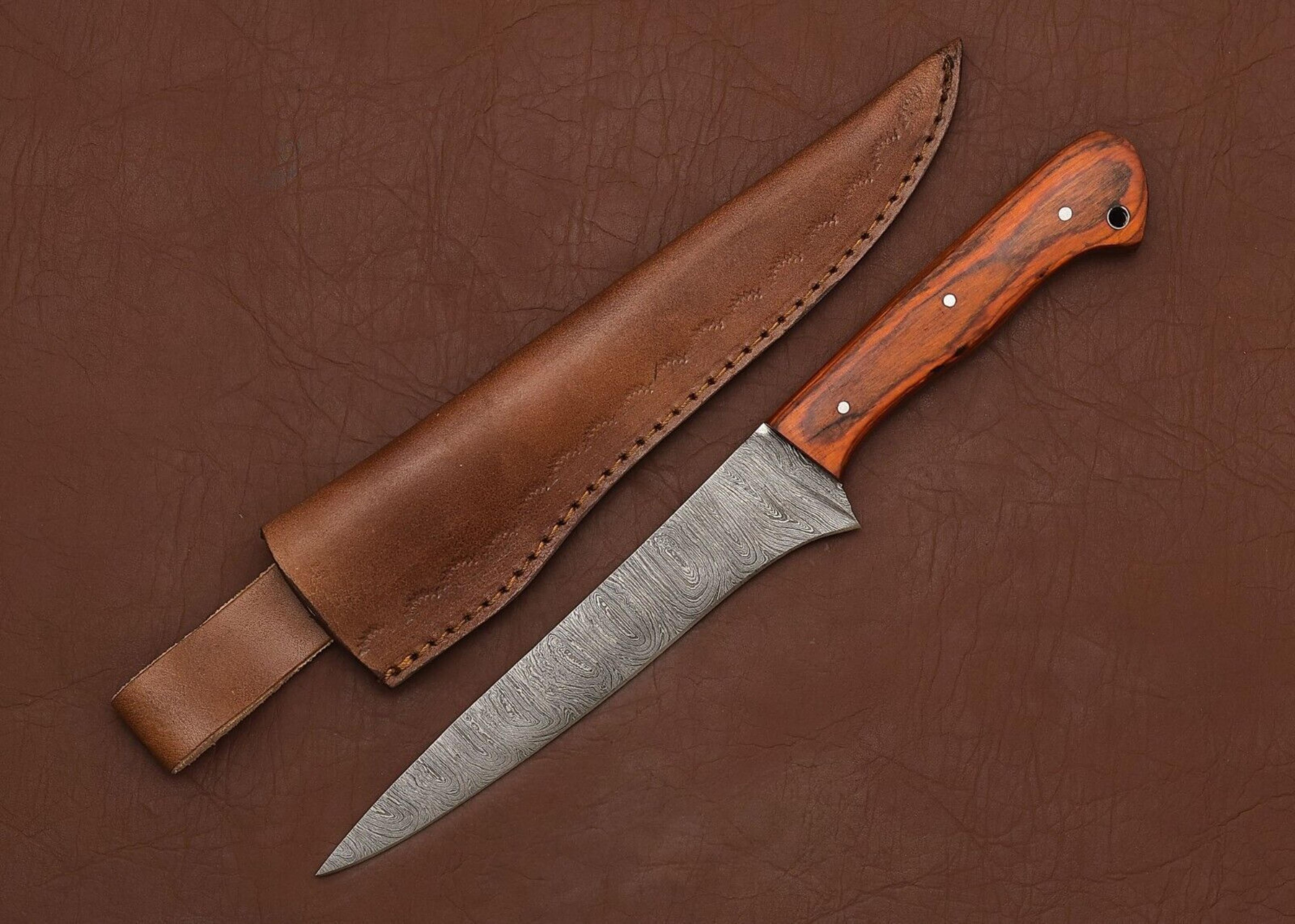 premium damascus steel chef fillet knife – wooden handle & leather sheath