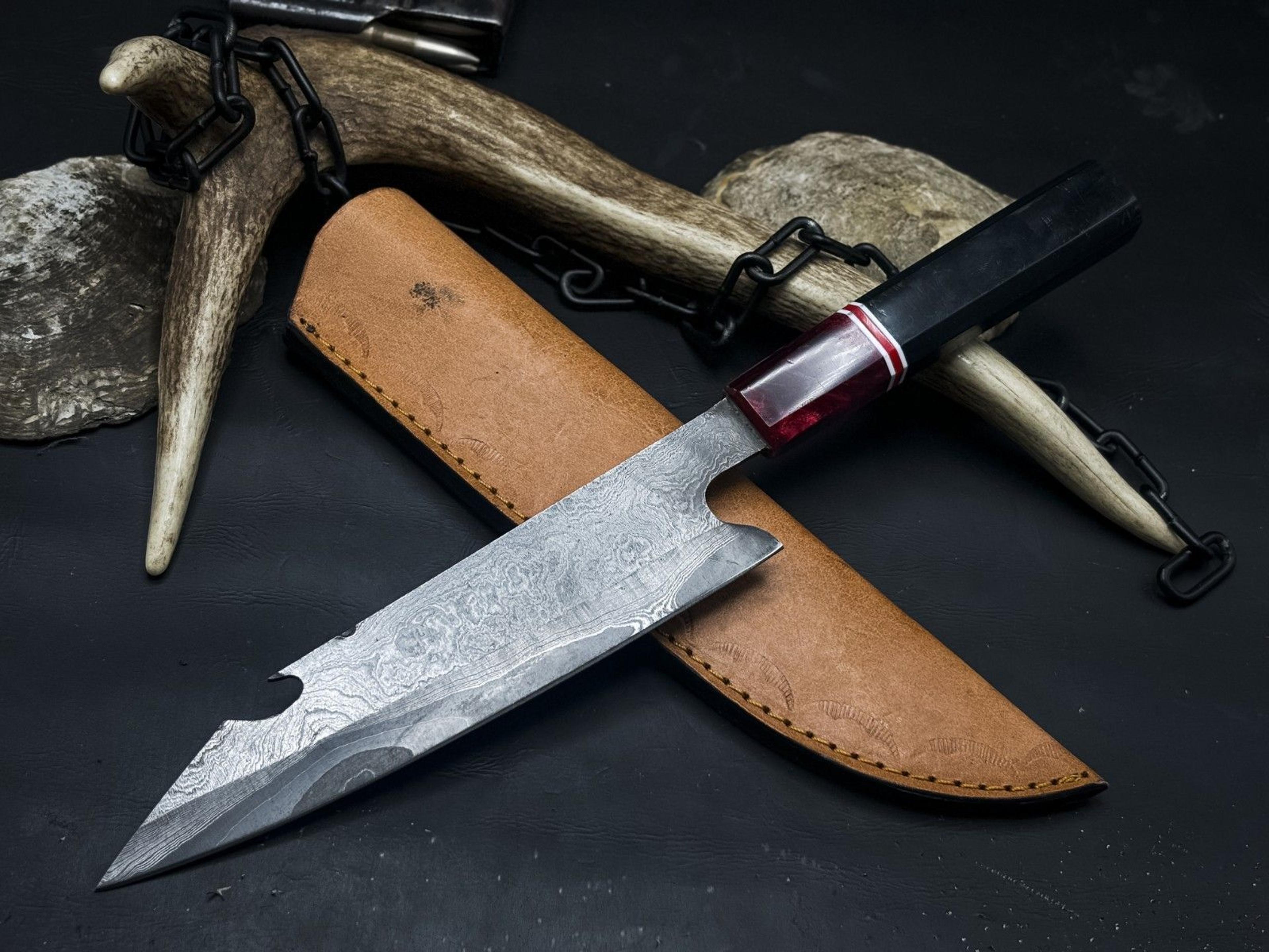 unique handmade damascus steel knife – resin handle & full tang blade