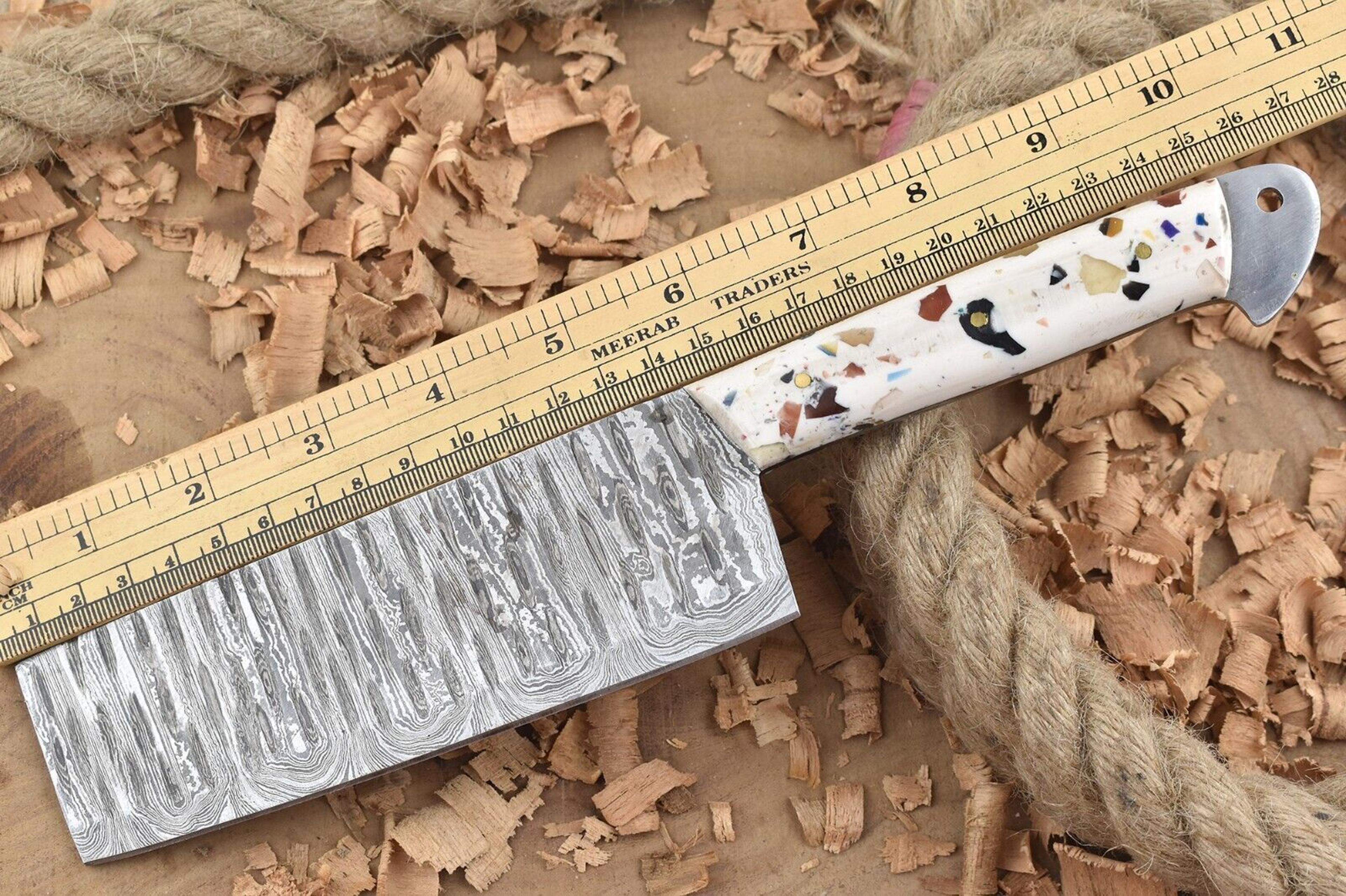 handmade damascus steel kitchen chef knife with resin handle
