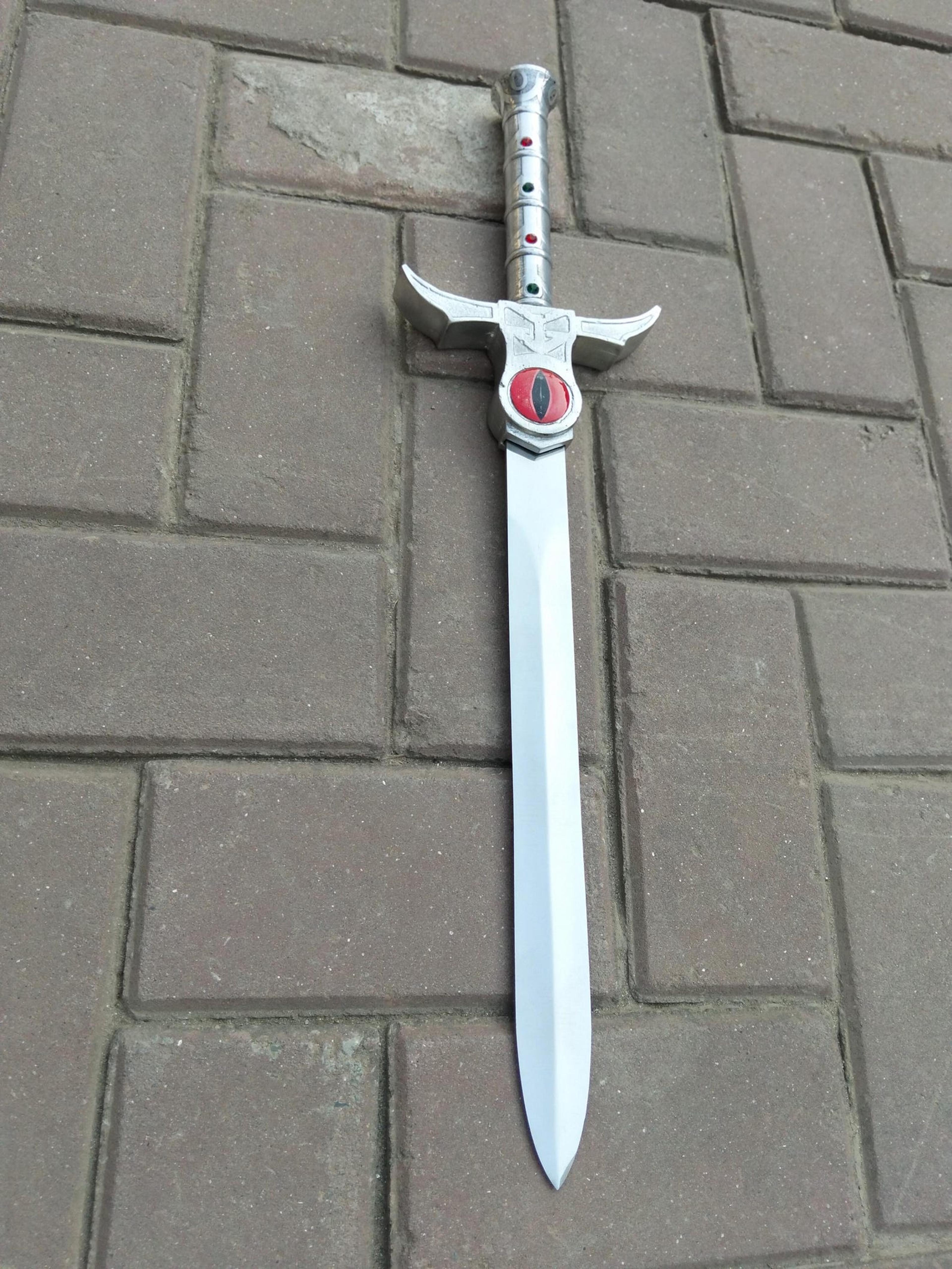 thundercats sword of omens replica stainless steel blade red eye hilt for display & collectors