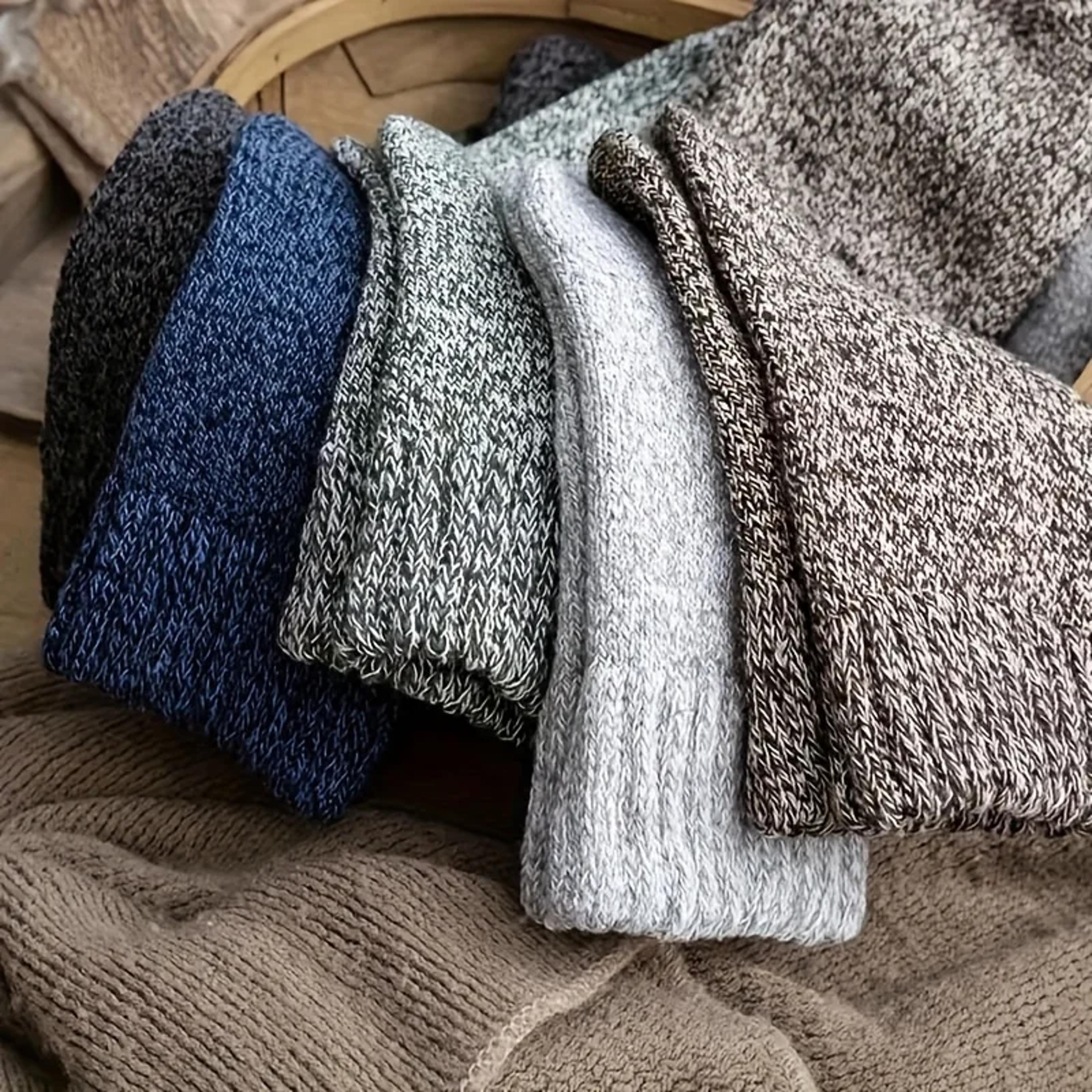 pairs mens winter warm socks, thick towel mid-calf socks, elastic solid color anti-cold snow boots socks for cold