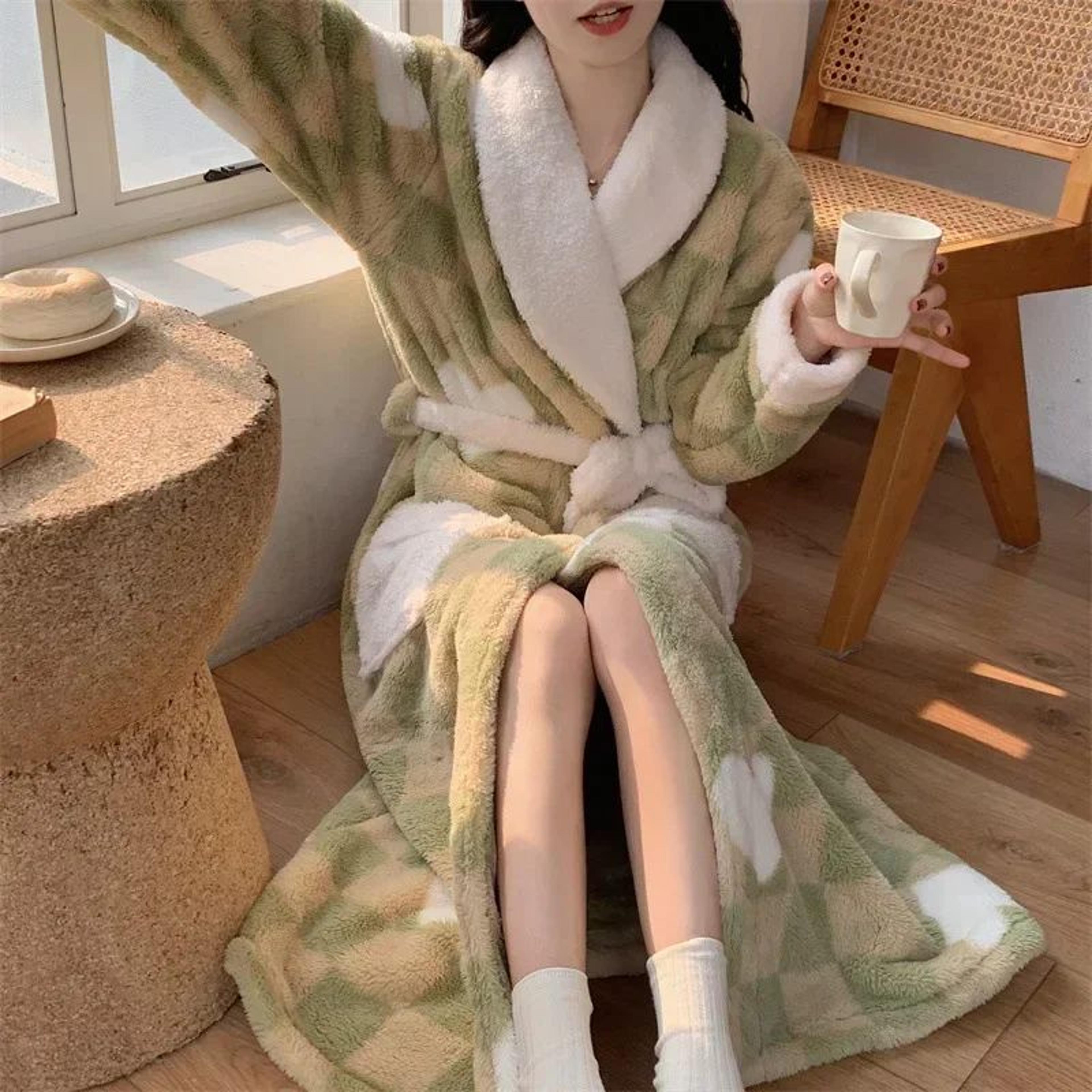 long coral velvet thick bath bathrobes for women, autumn and winter warm nightgown, shower robe bath towels for adults