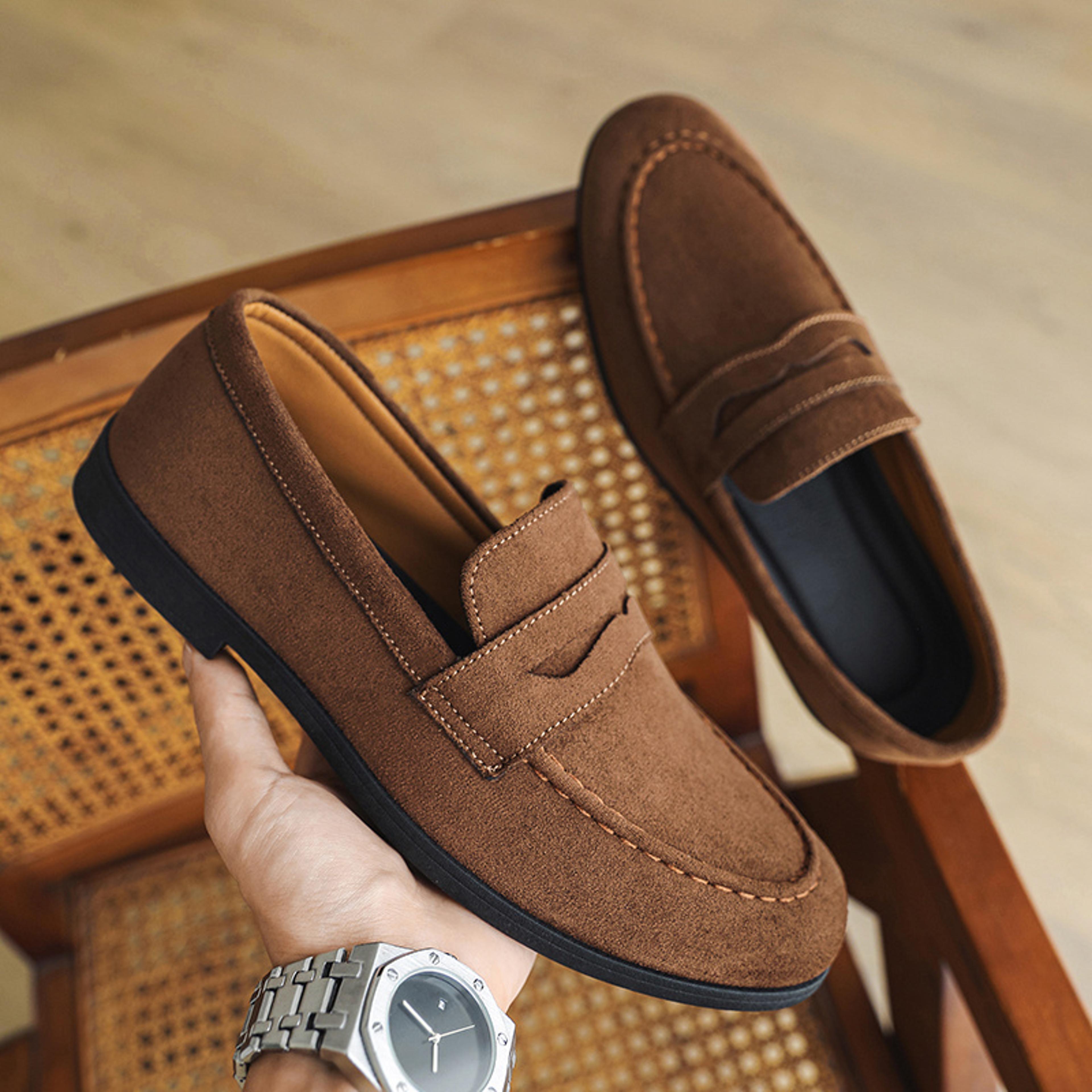 retro brown moccasins for men, autumn suede loafers, comfortable slip-on casual shoes, men flats