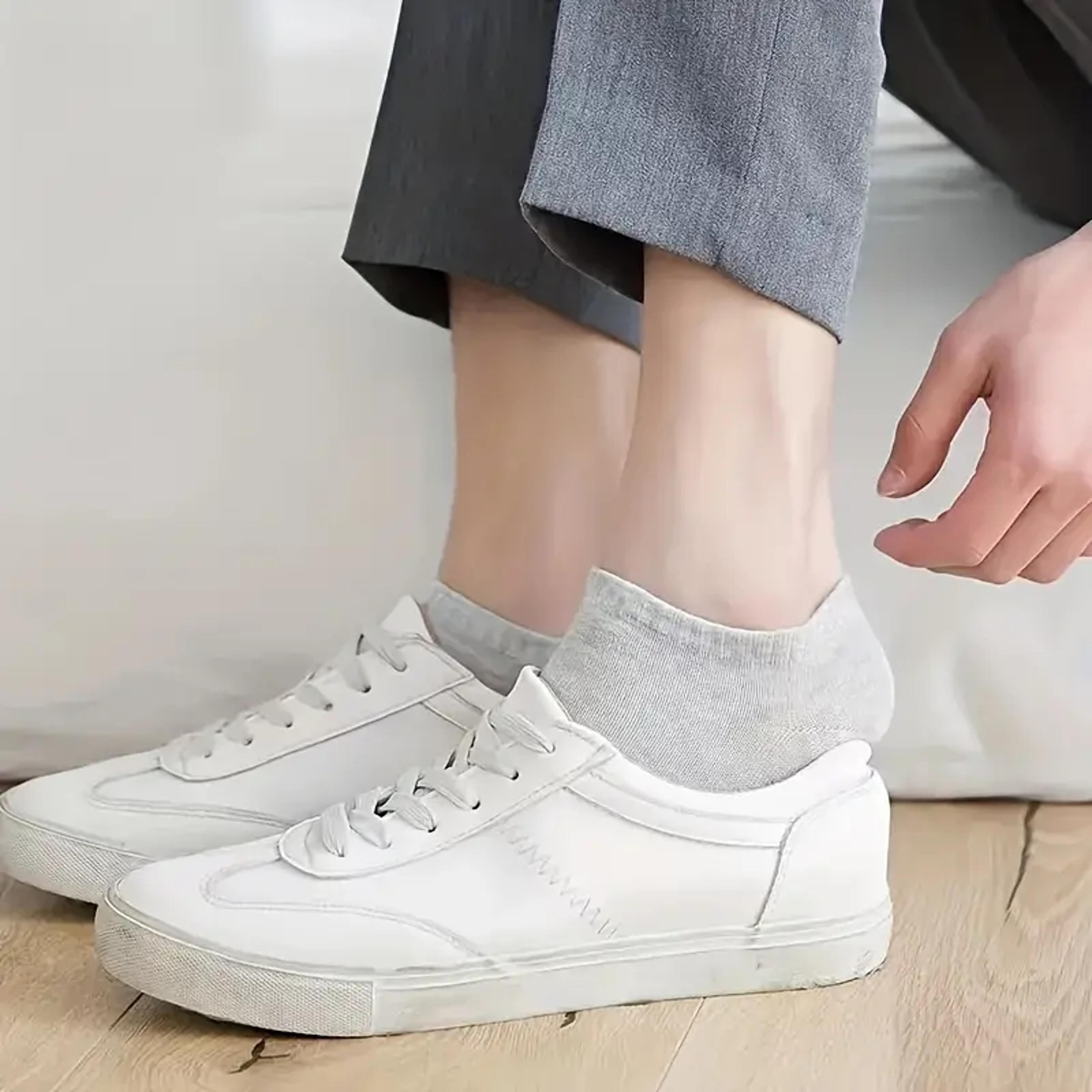 breathable & lightweight unisex comfort-fit ankle socks, ideal for sports & daily wear