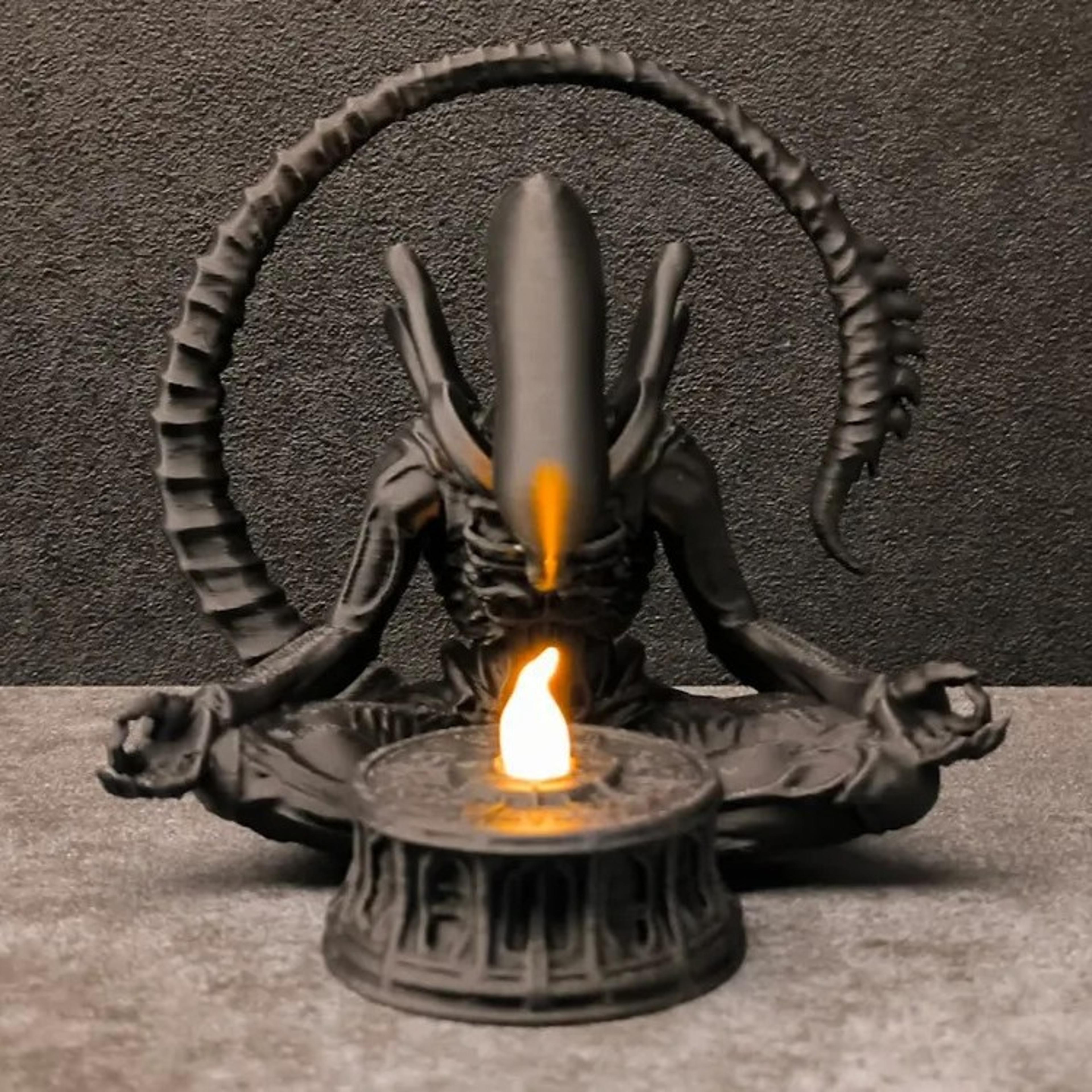 creative desktop decoration, alien-shaped desktop ornament, birthday gift idea
