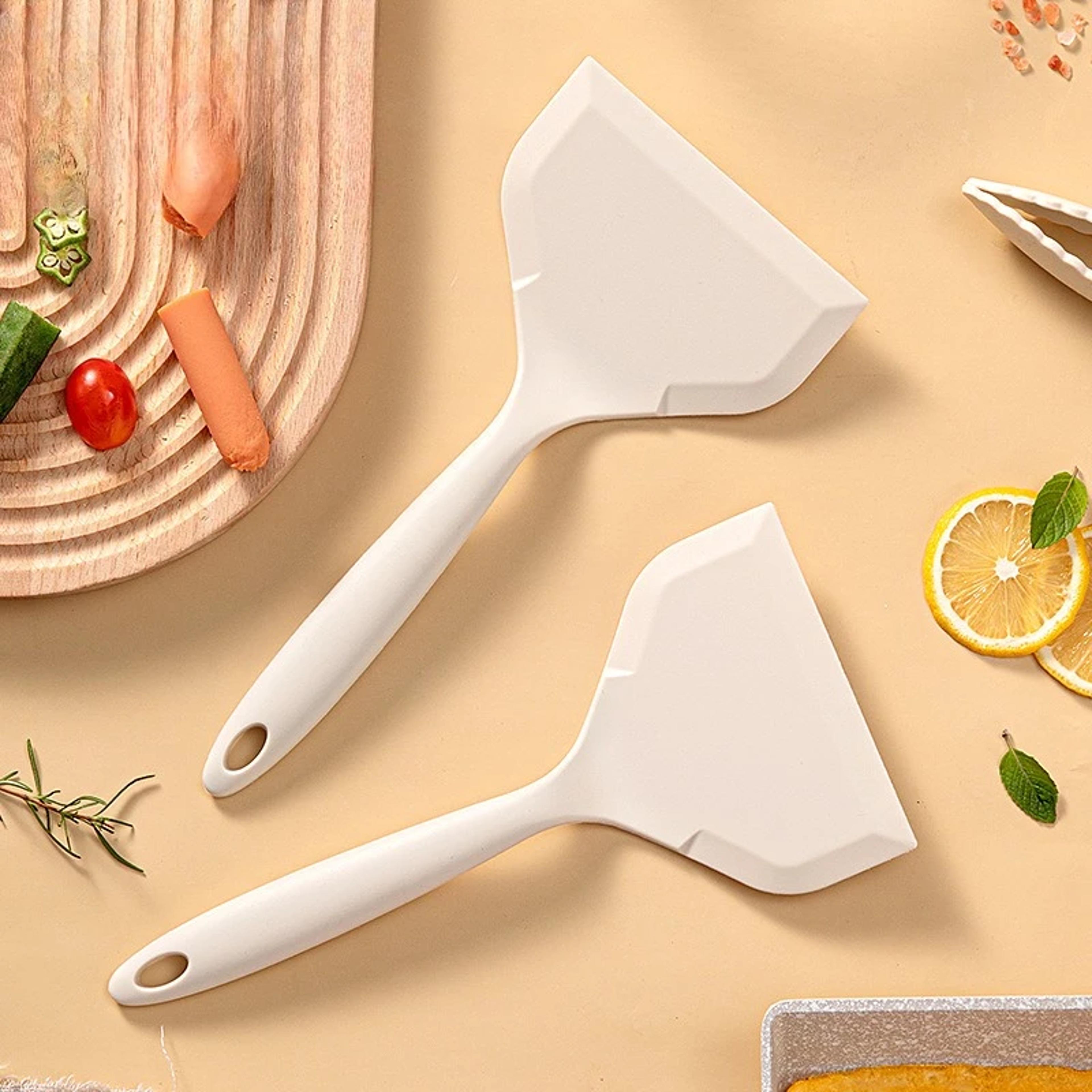 food grade non-stick frying pan, silicone heat resistant spatula, pancake baking scoop