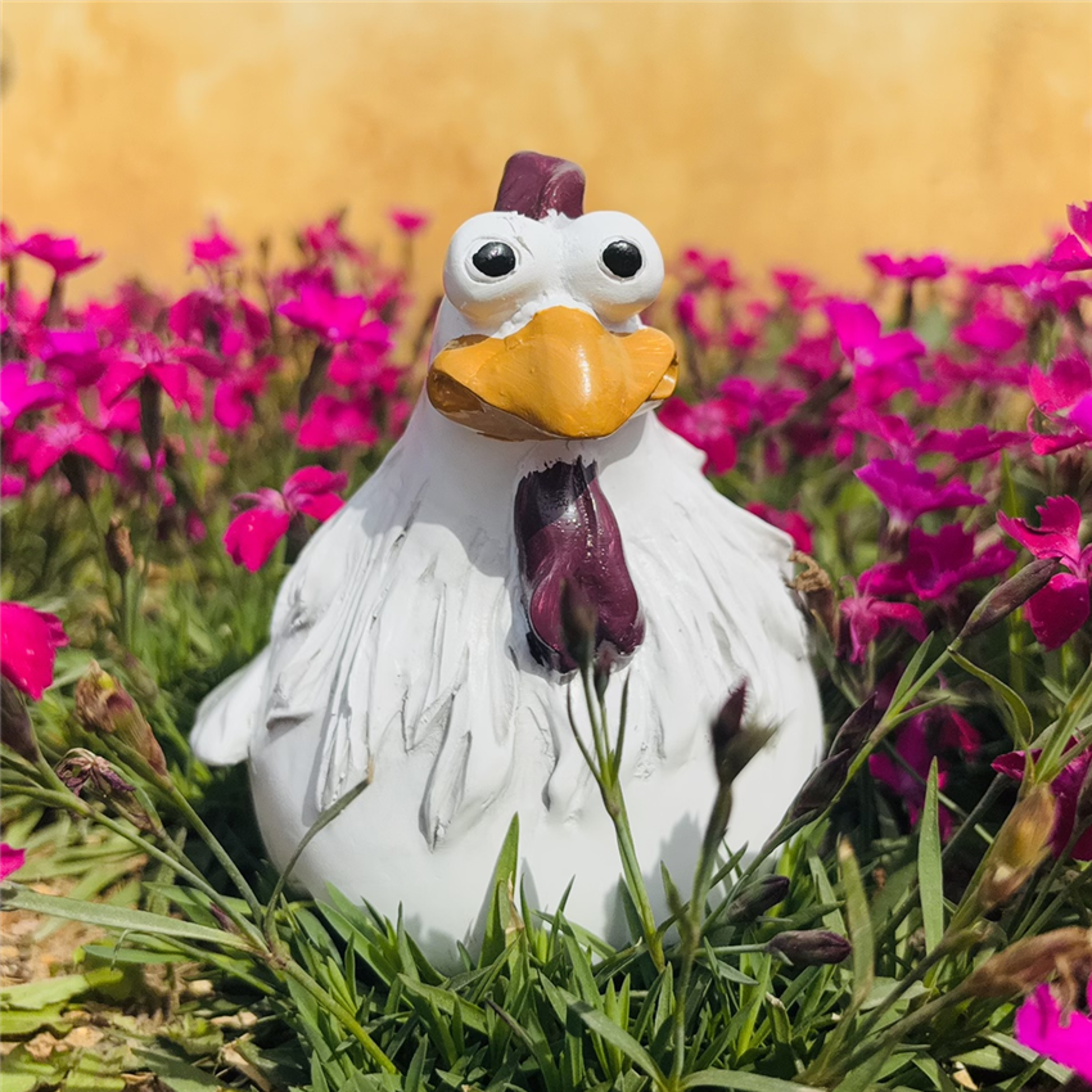 funny chicken fence decor statue – resin farmyard hen sculpture for garden, yard & home decoration