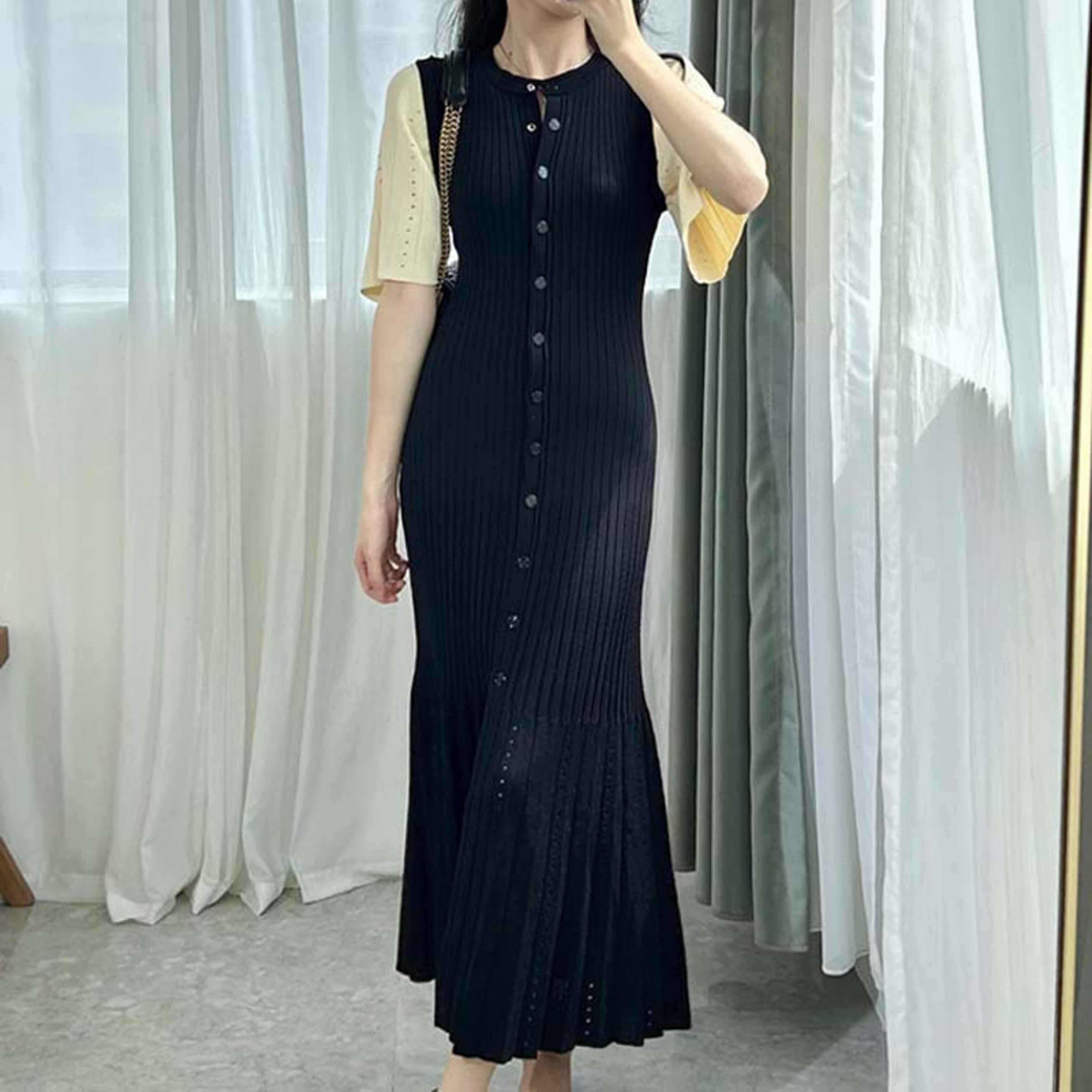 summer spring french elegant fragrance high-end slimming knitted mermaid dress, hollow fish tail knit slimming dress