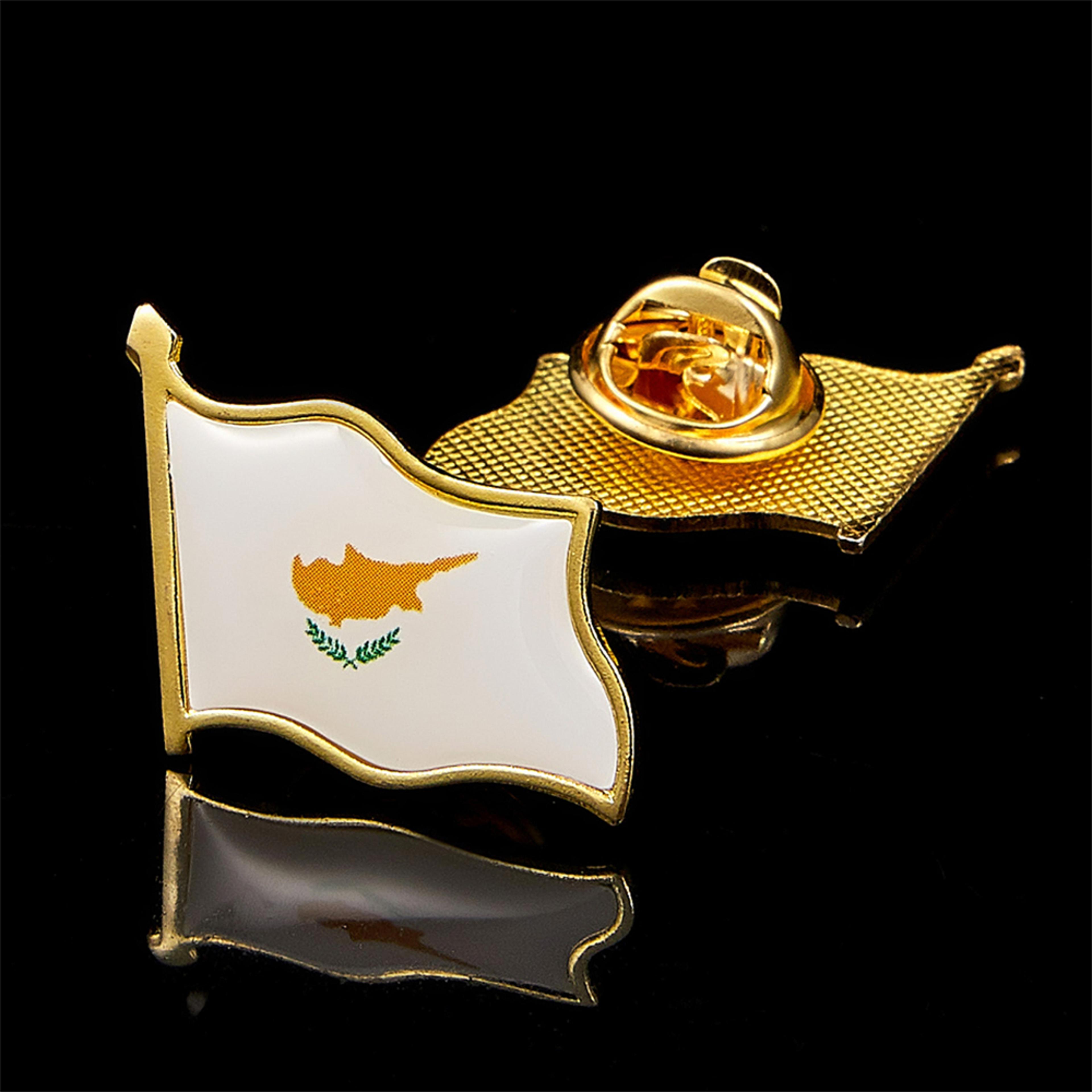 gold plated flag lapel pin, the republic of cyprus country map badge fashion accessory