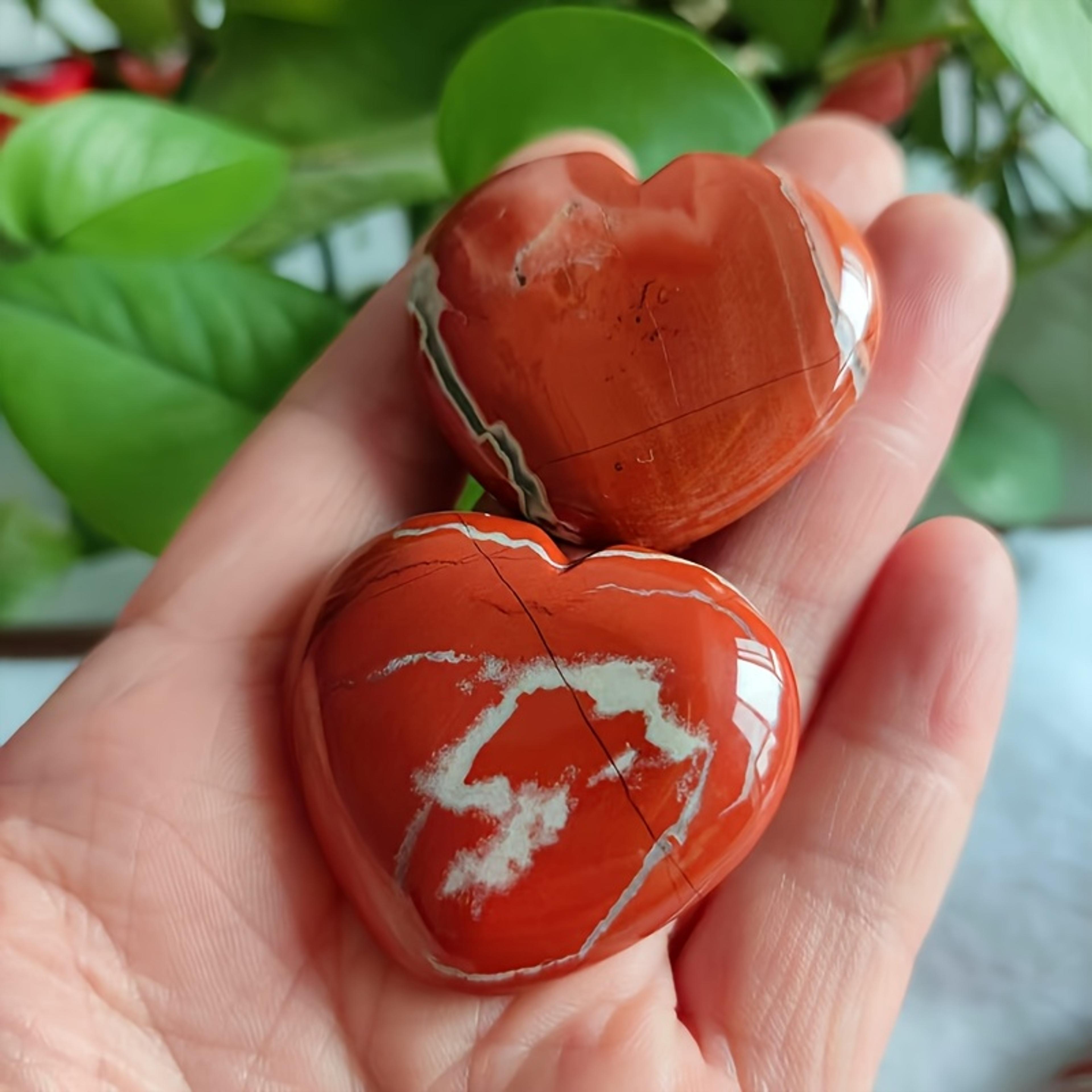 decorative item pendant, natural red jasper heart-shaped, suitable for home decoration, jewelry gifts