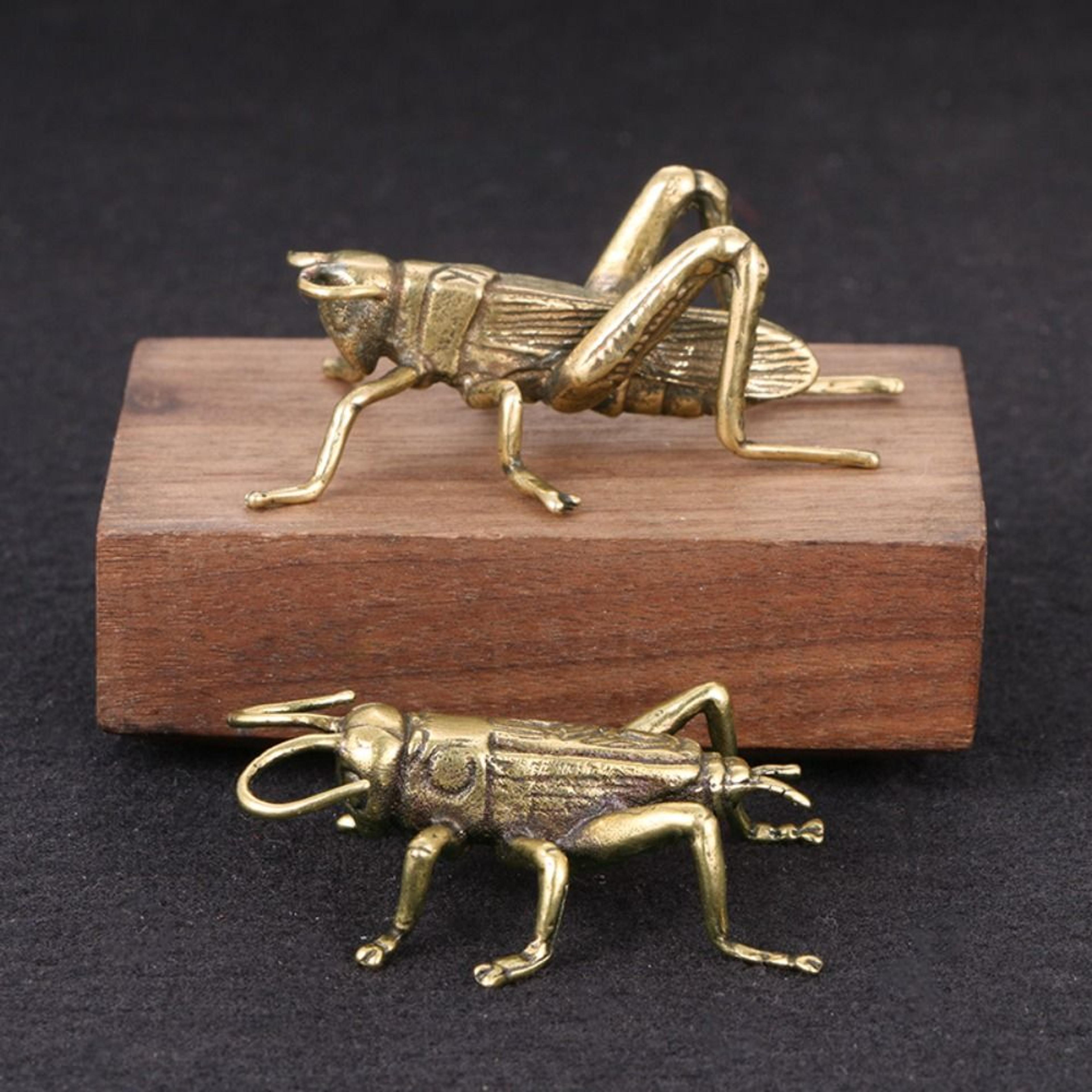 solid brass cricket figurines, tricky spoof insect toy, retro animal statue, miniature craft decorations