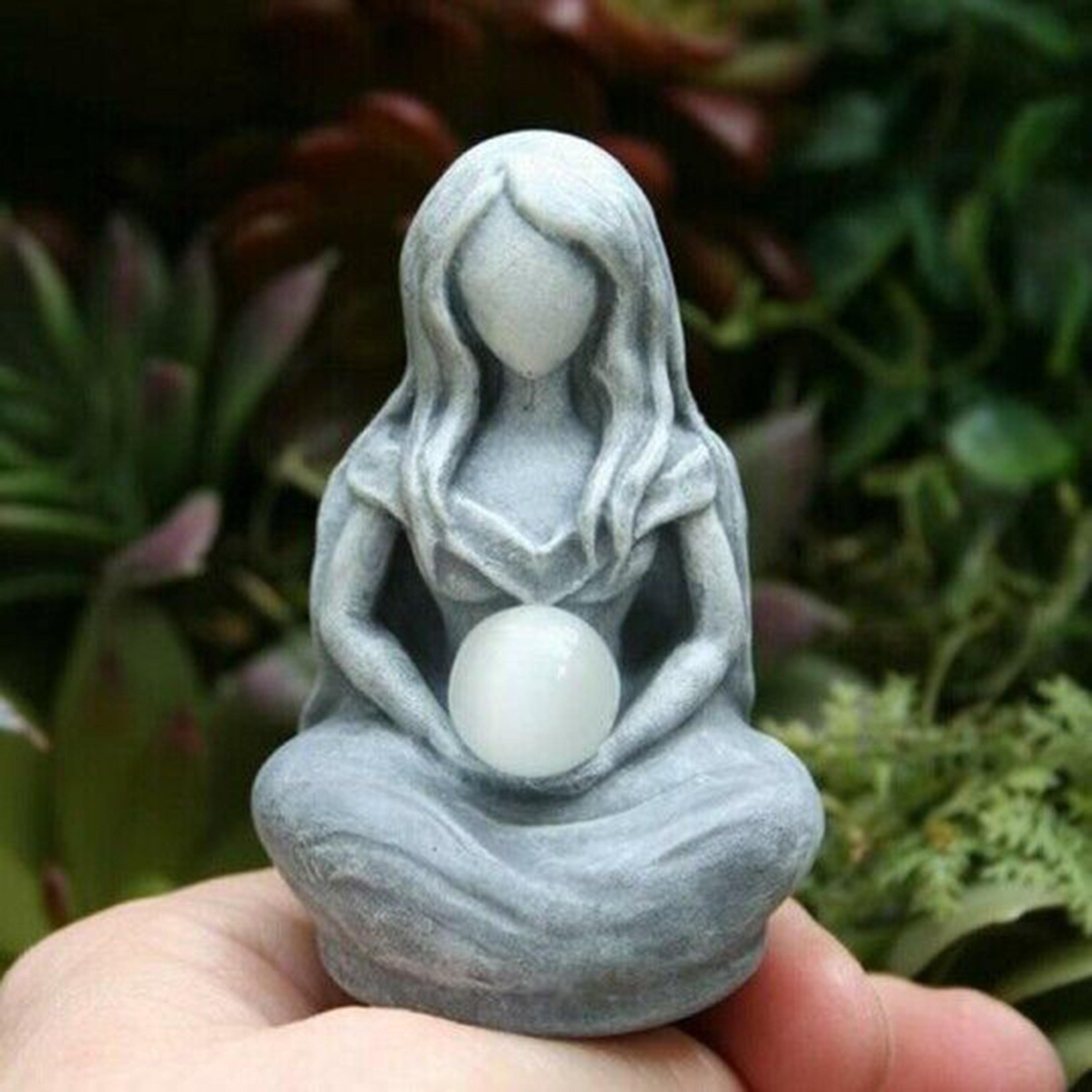 meditation style moon goddess statue ornament, imitation stone texture healing home decoration