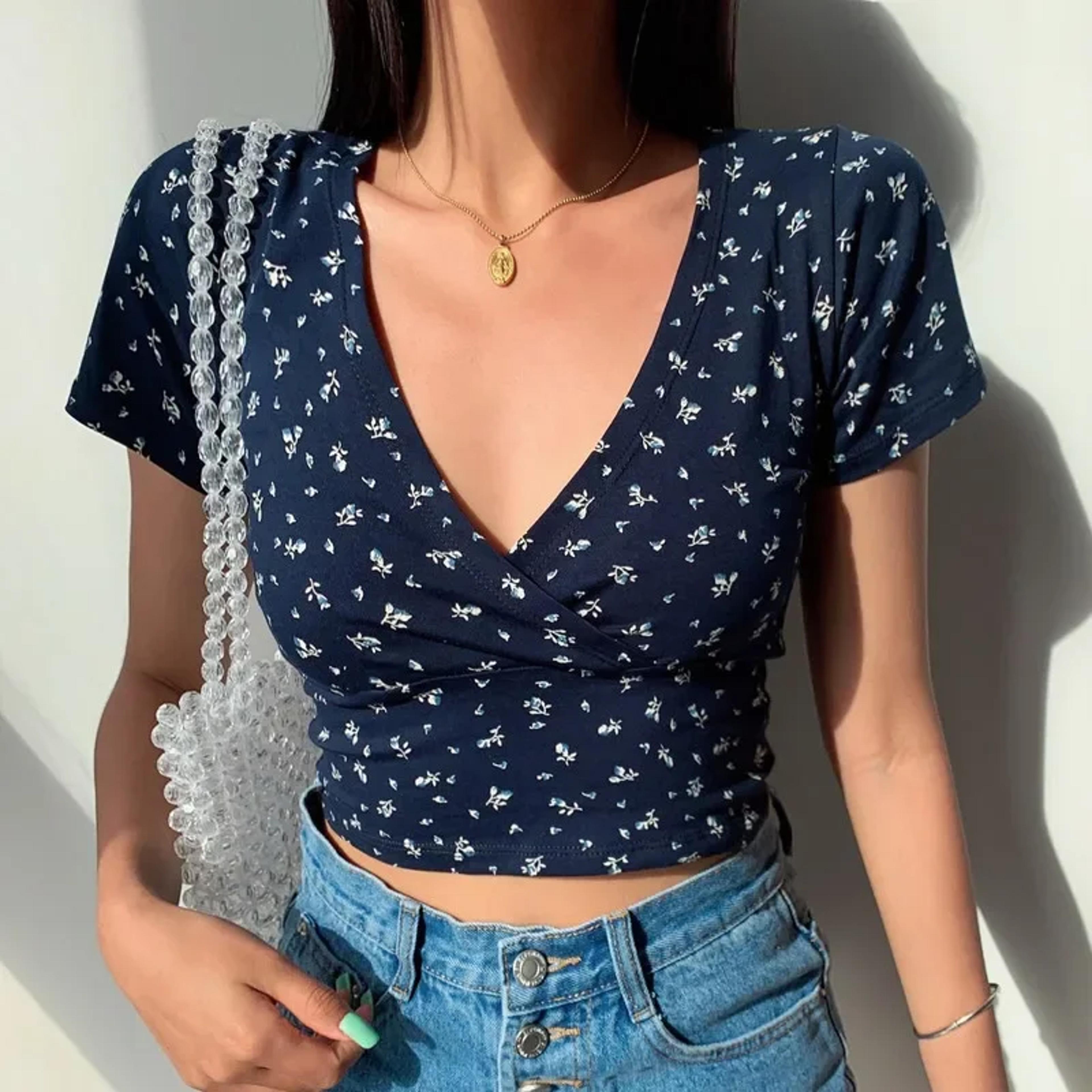 floral cross v neck crop top for women slim fit summer tees