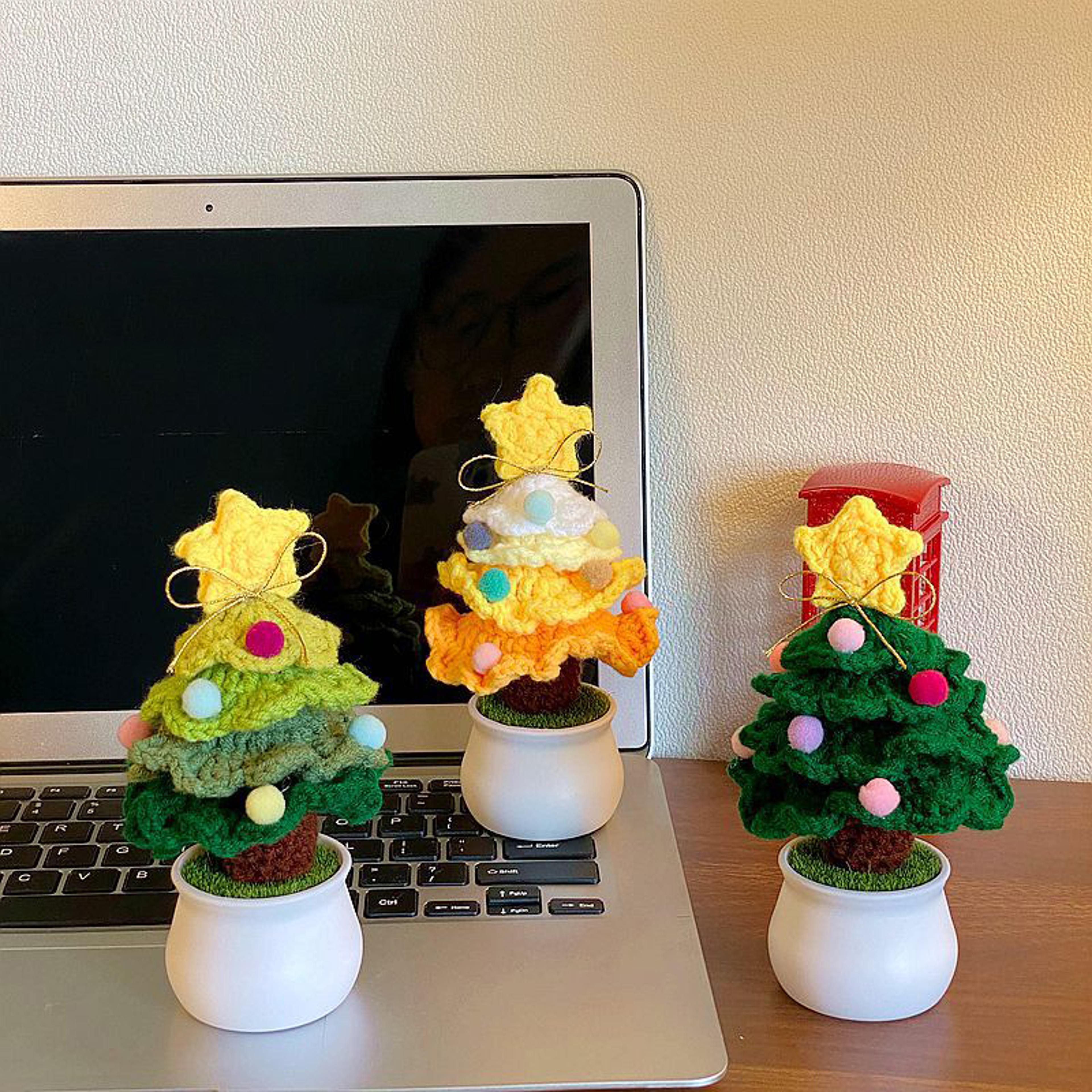 mini crochet xmas tree, handmade cotton yarn knitted christmas tree ornament for living room decoration