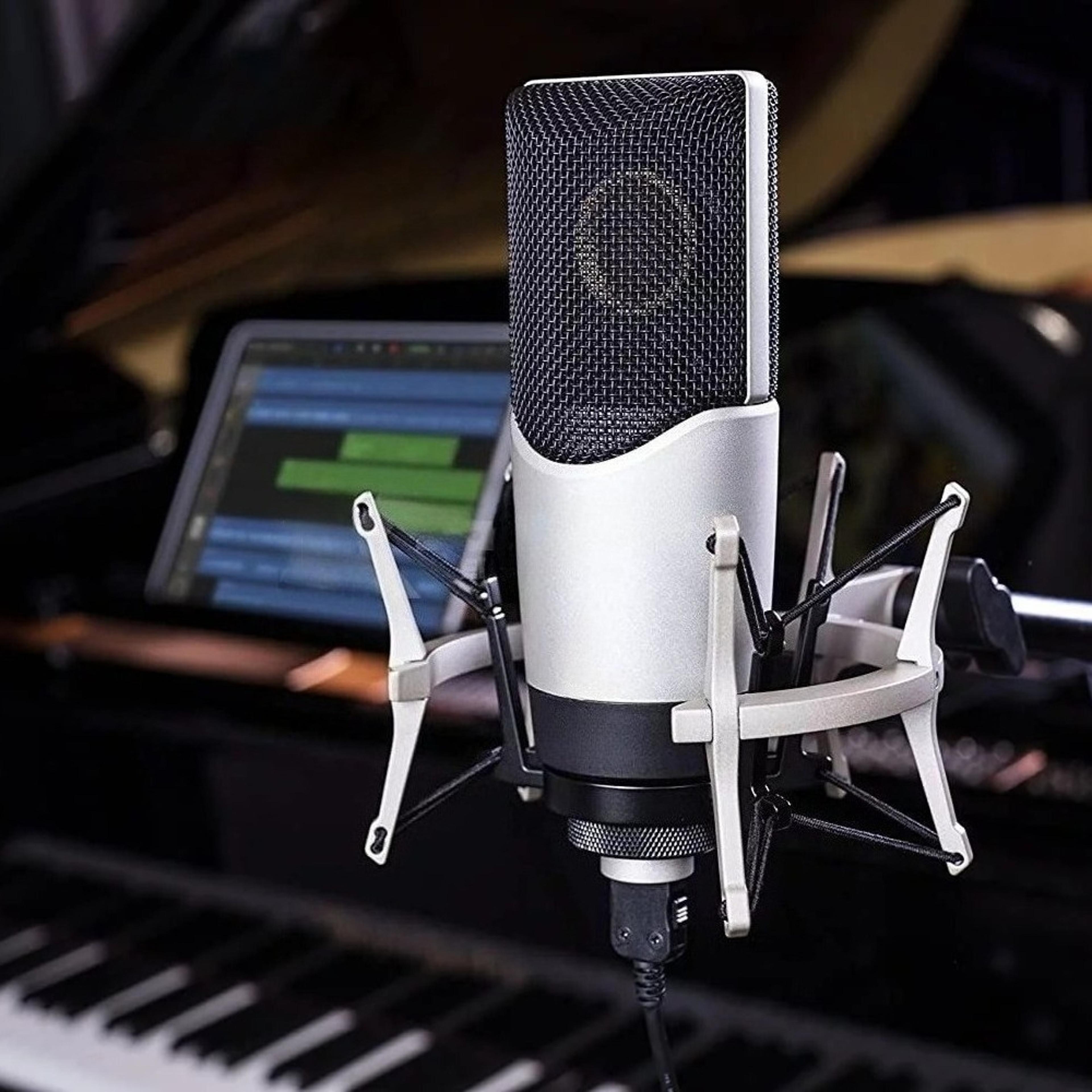 professional xlr condenser microphone with shock mount for streaming recording & podcasting