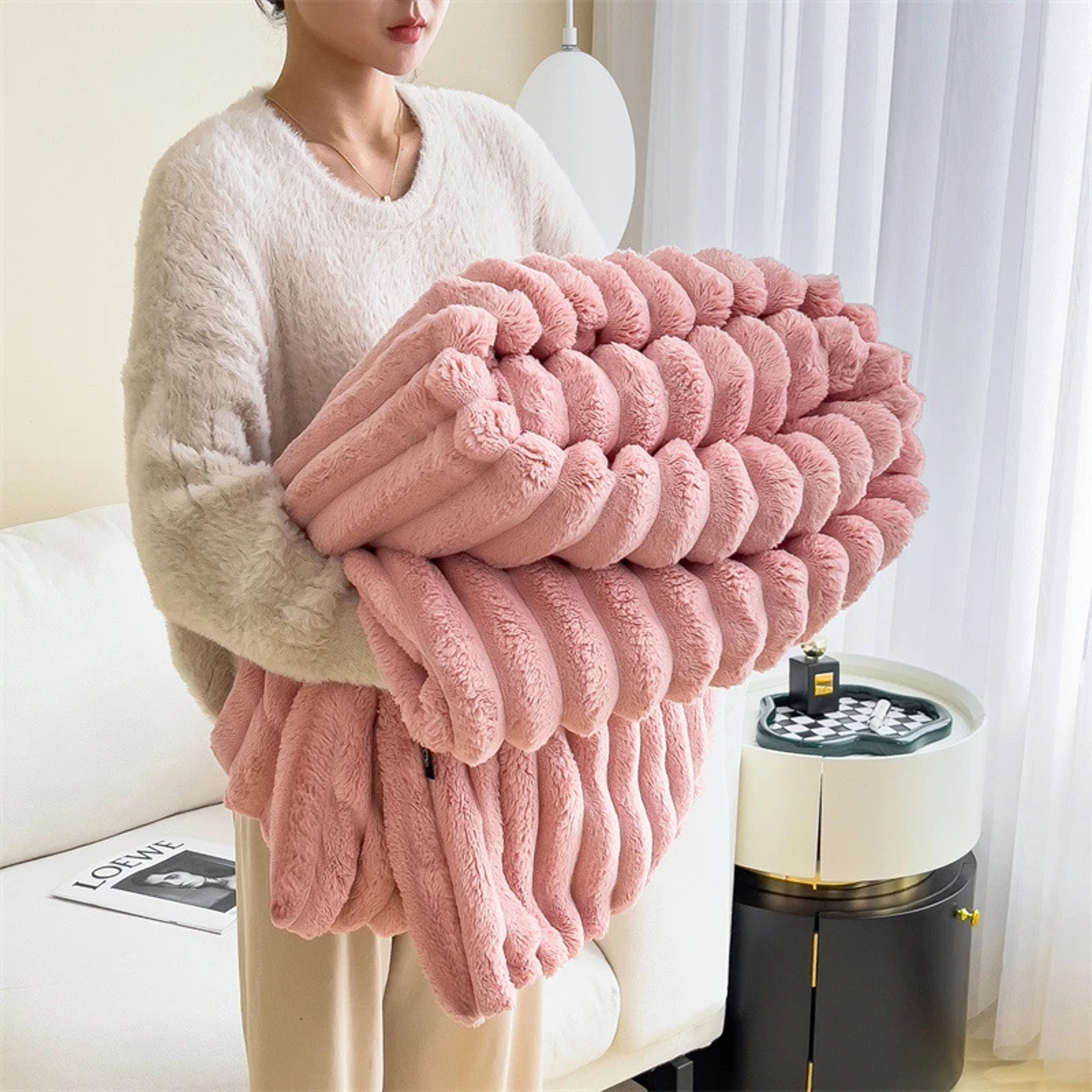 cloudsoft plush throw blanket lightweight ribbed blanket for sofa, couch & bed
