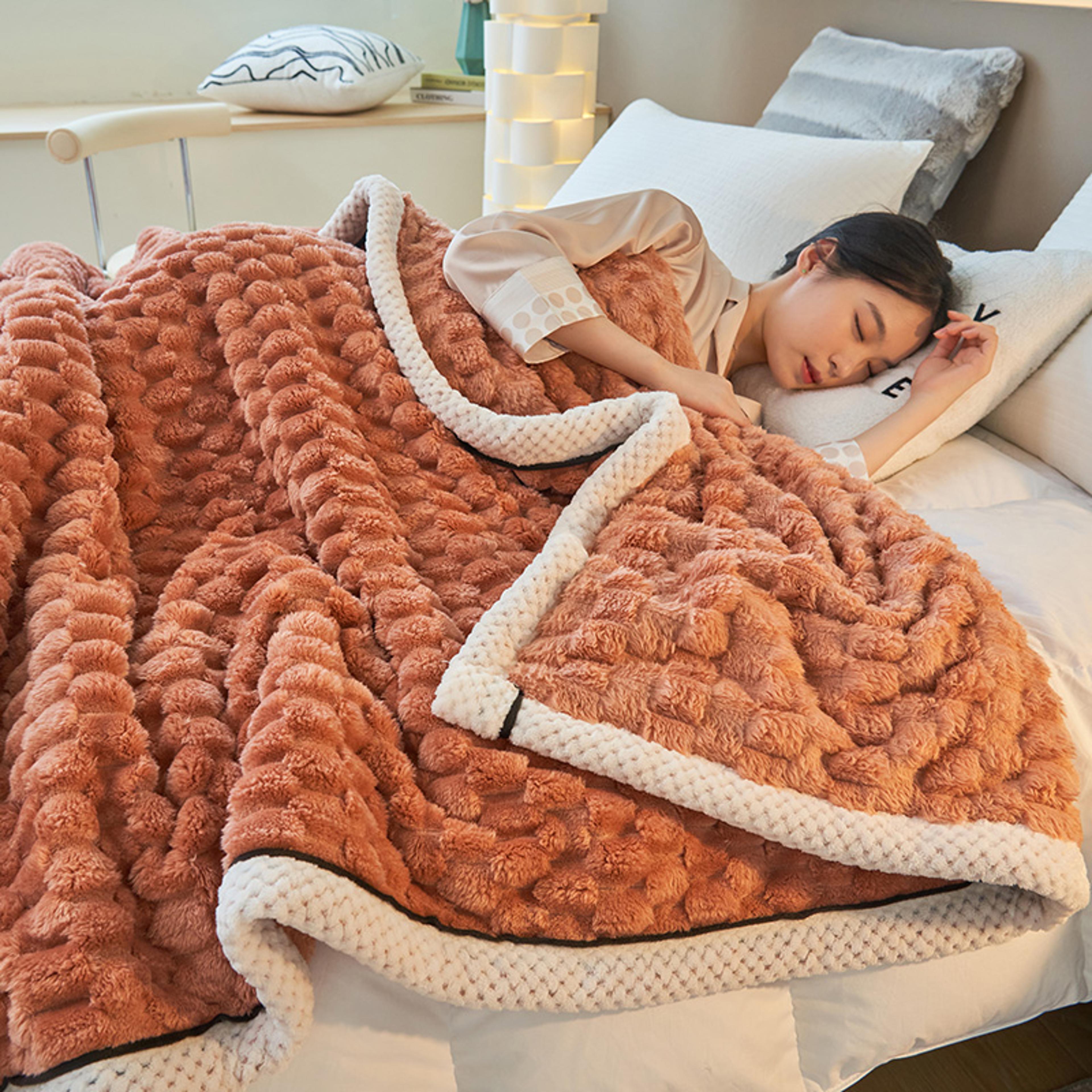 luxury coral velvet blanket soft plush fleece throw for bed, sofa & all season comfort