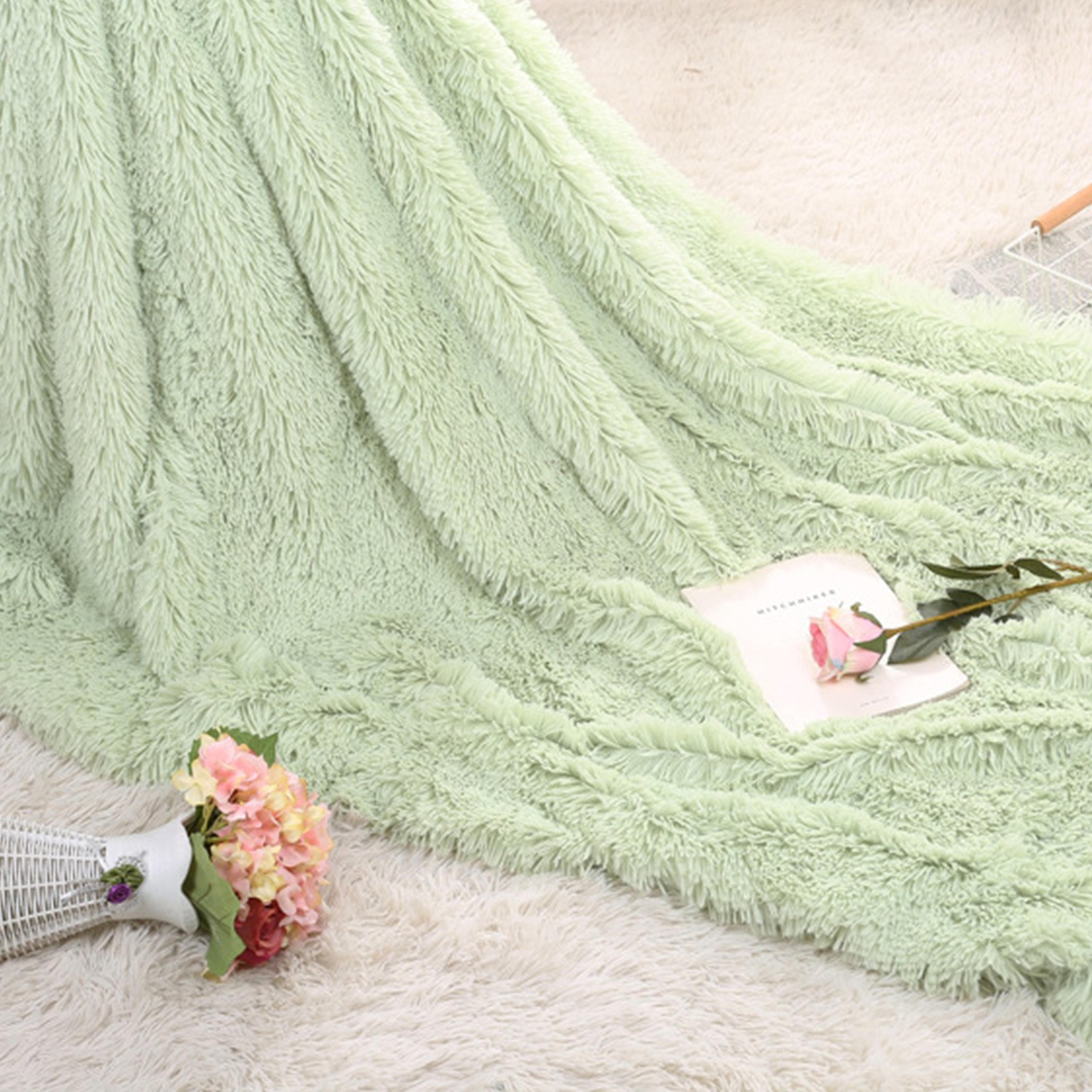 luxury faux fur throw blanket ultra soft fluffy shaggy cozy blanket for bed, sofa & couch