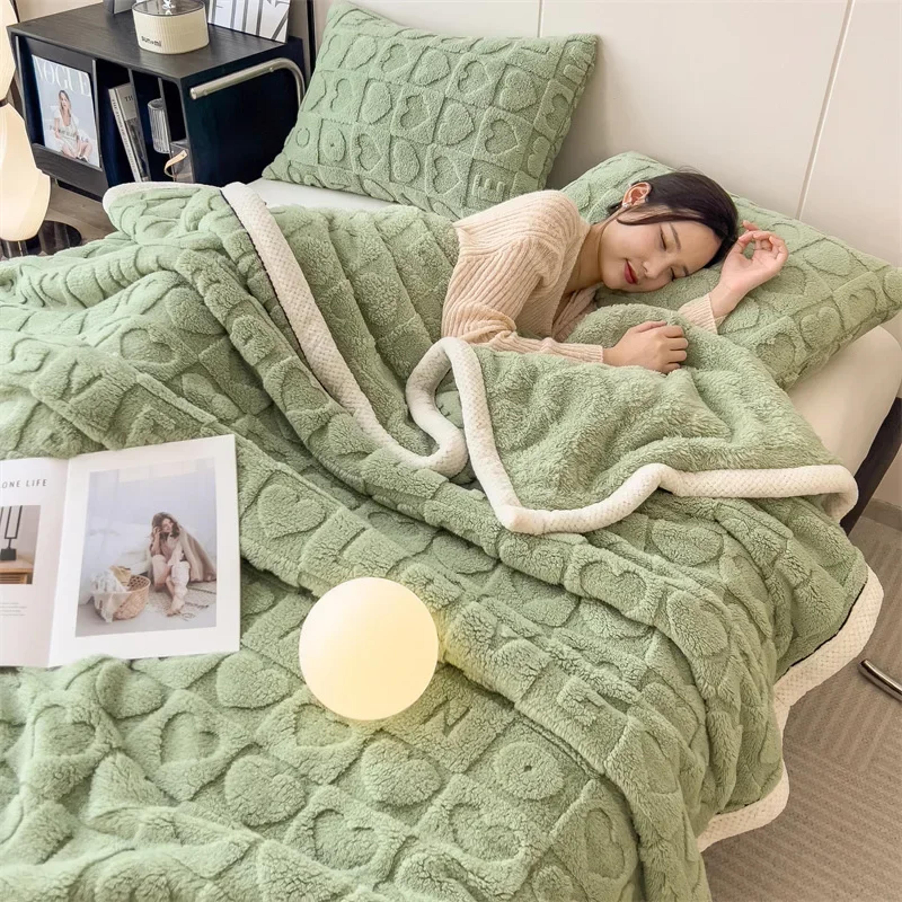 love heart coral fleece throw blanket super soft heart throw blanket for bed, sofa & couch