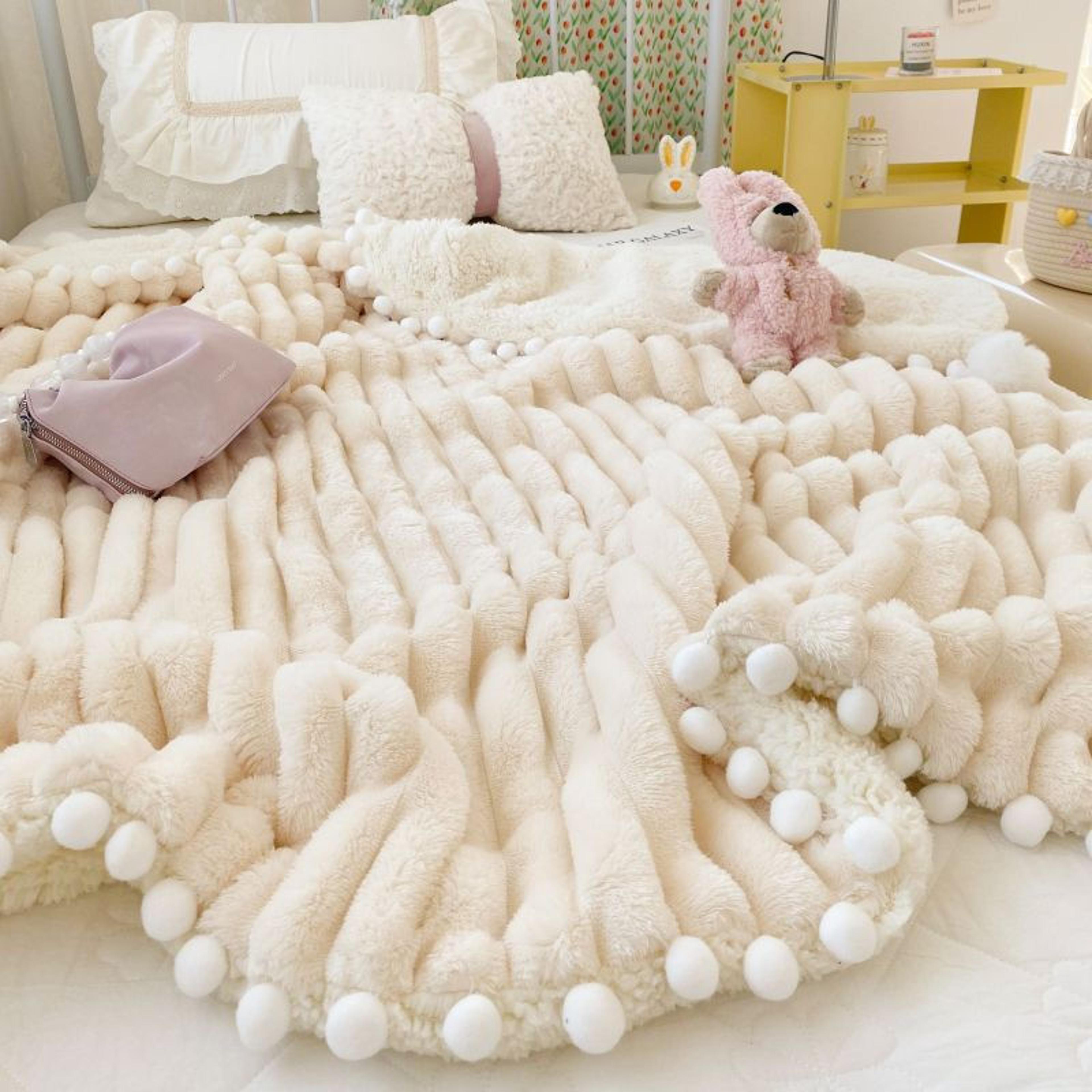 luxury lamb fleece blanket double sided coral fleece reversible throw for sofa, bed & travel